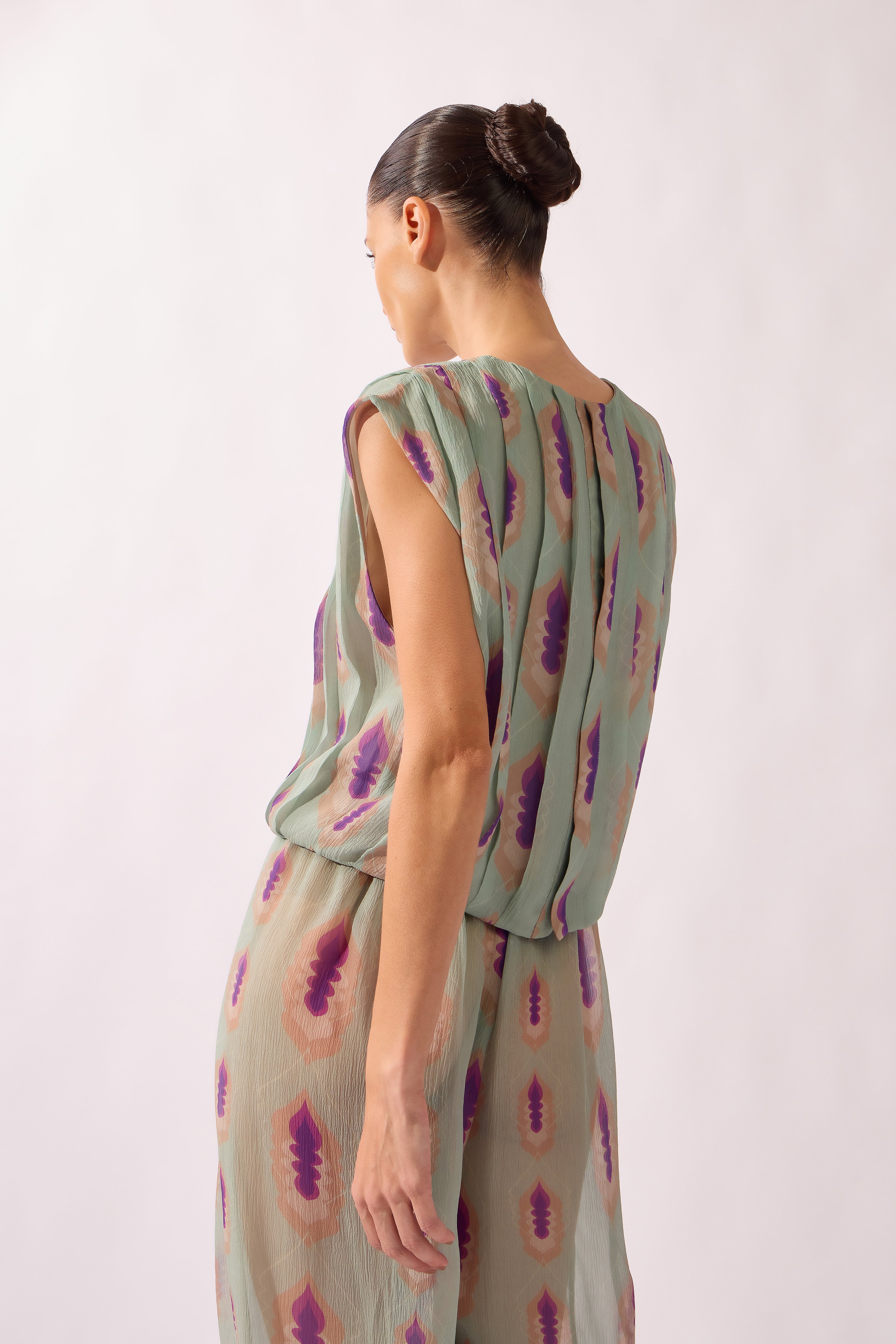 Blusa Pregas Maxi Ombreiras Vibration