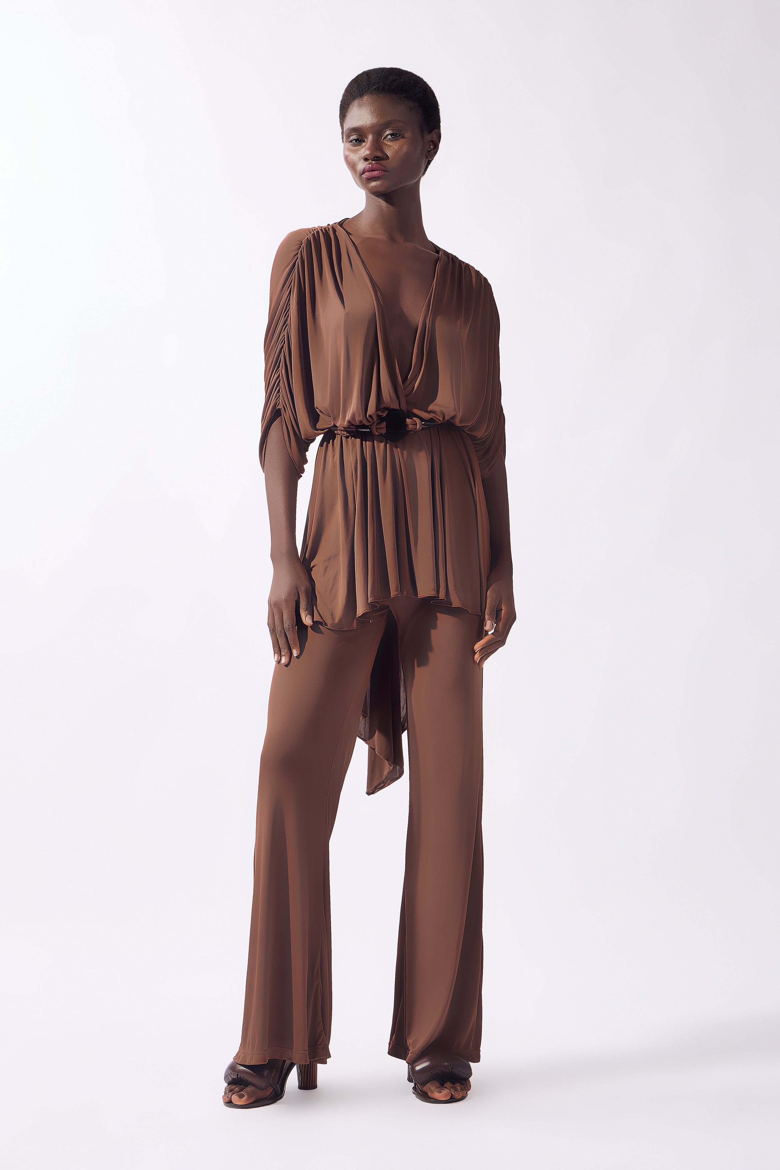 Blusa Manga Morcego Babados Bold Noir