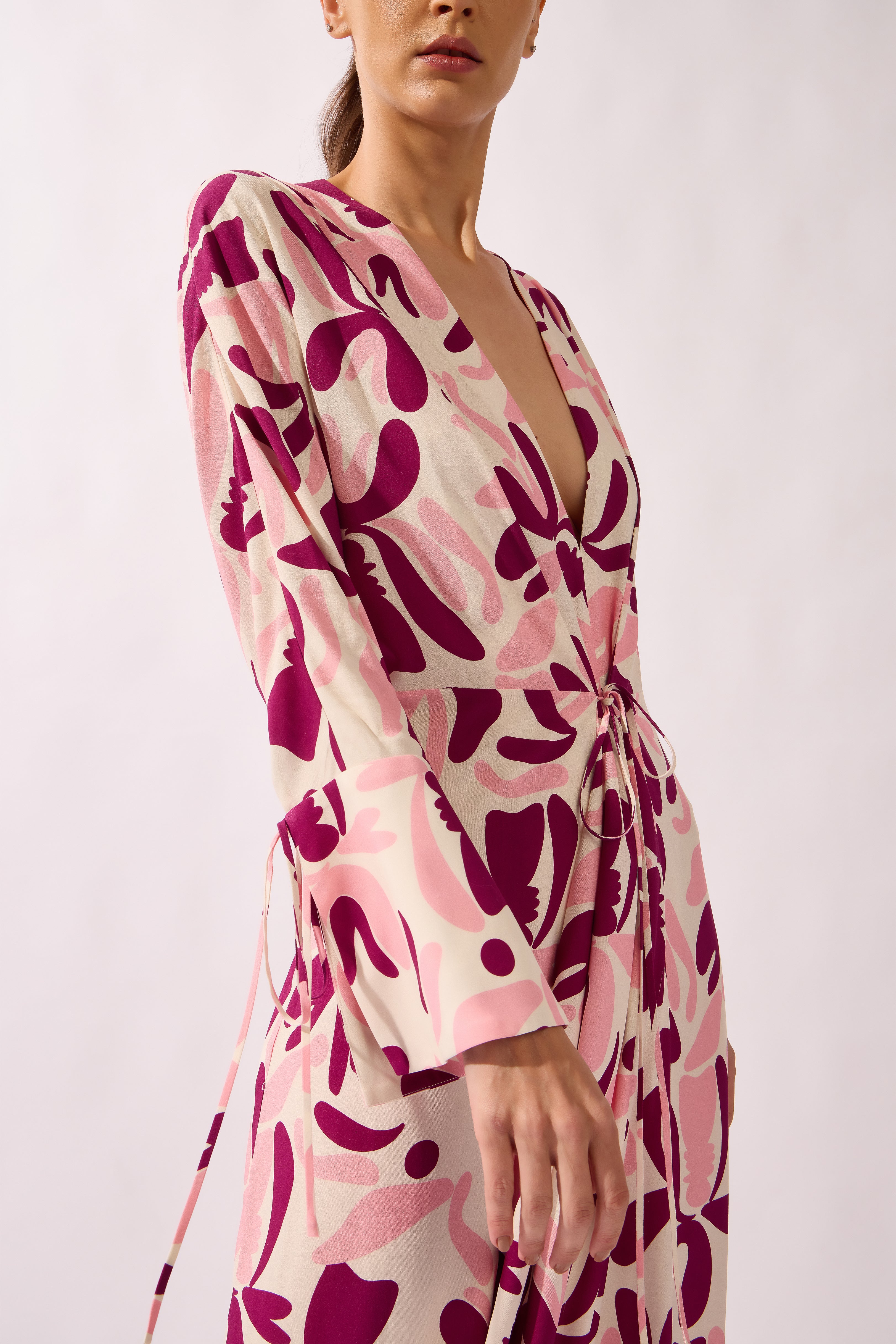Vestido Longo Decote V Bold Floral