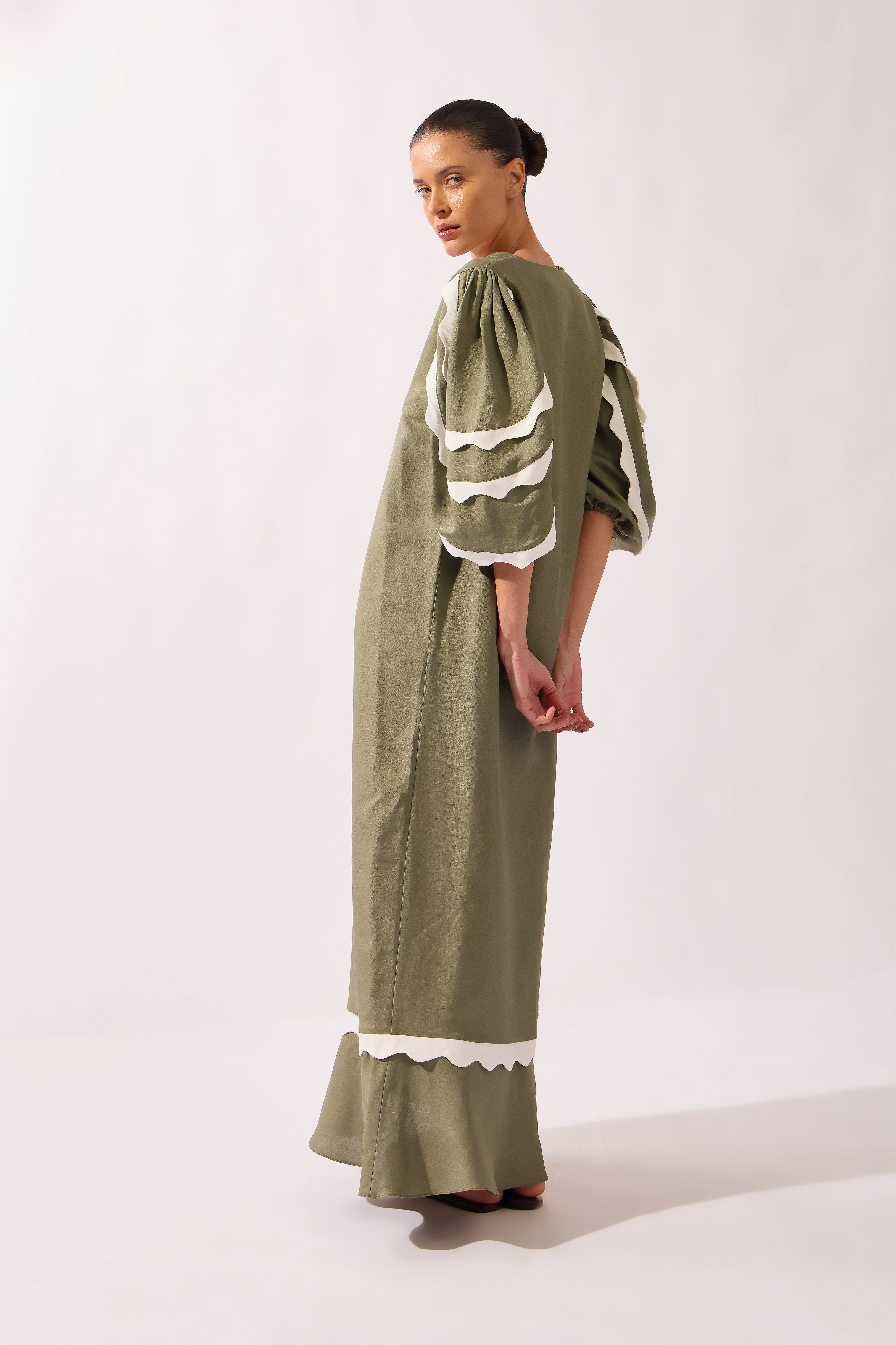 Vestido Longo Decote V Arabesque Lisos