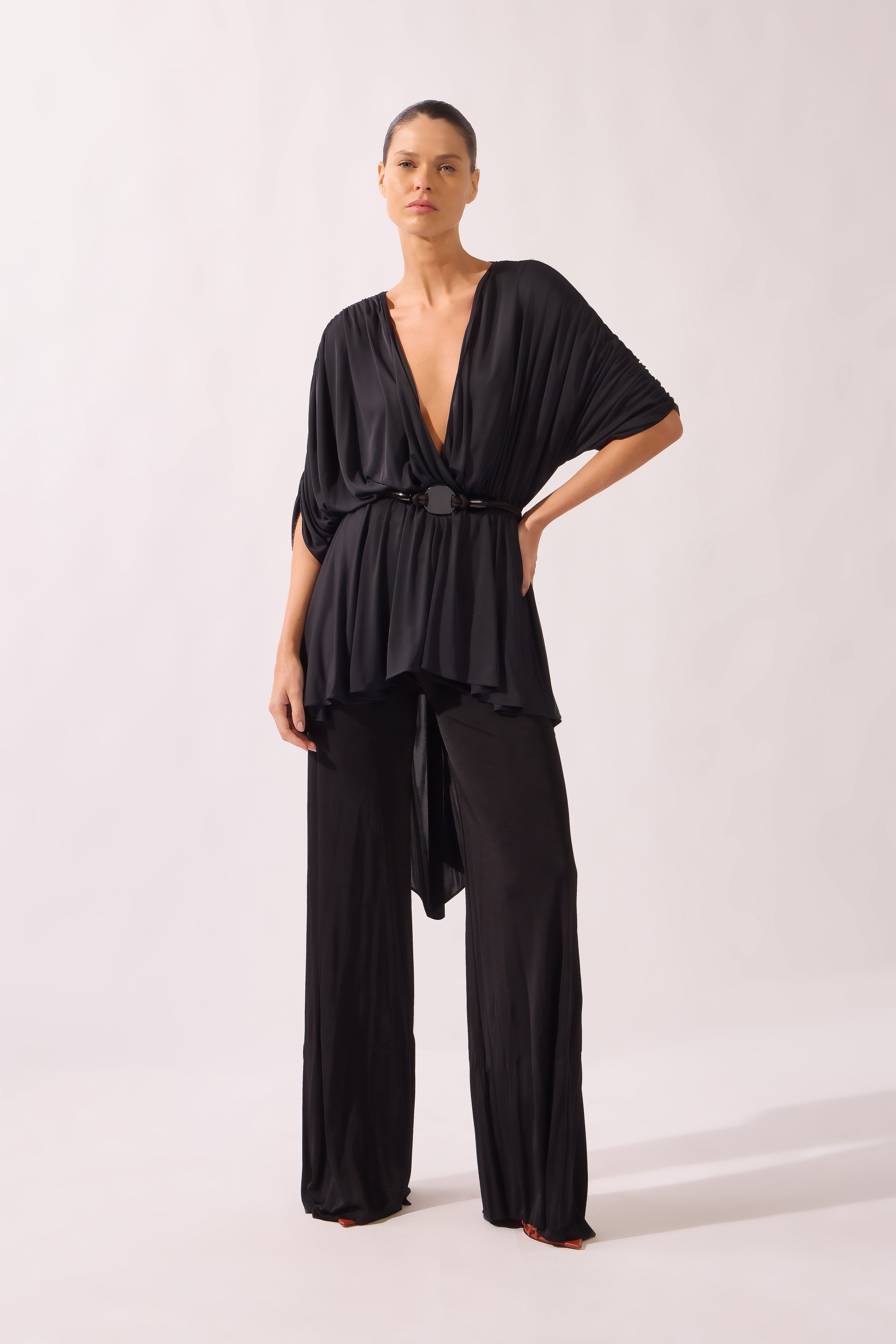 Blusa Manga Morcego Babados Bold Noir