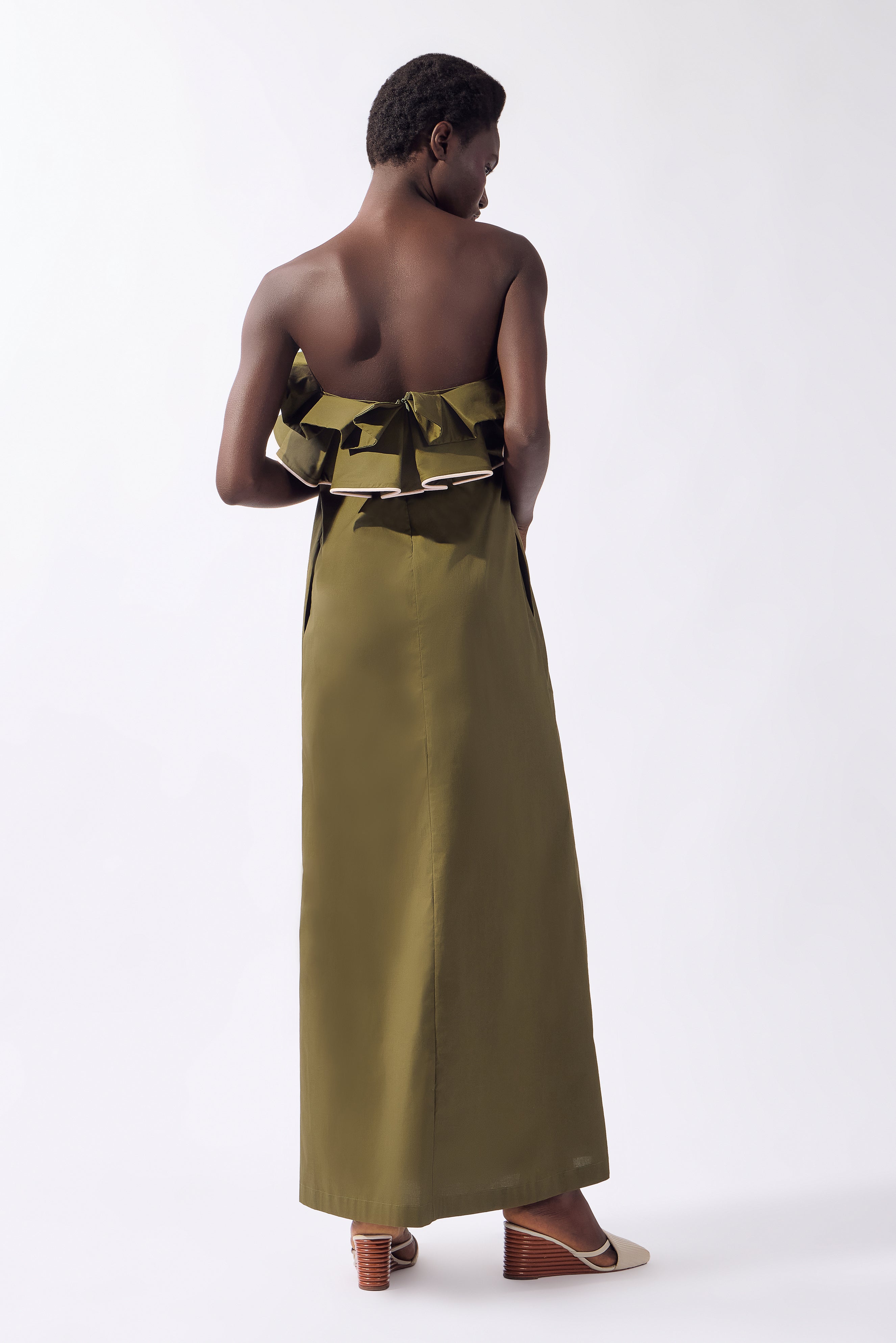 Vestido Longo Babados Lina Pois Lisos