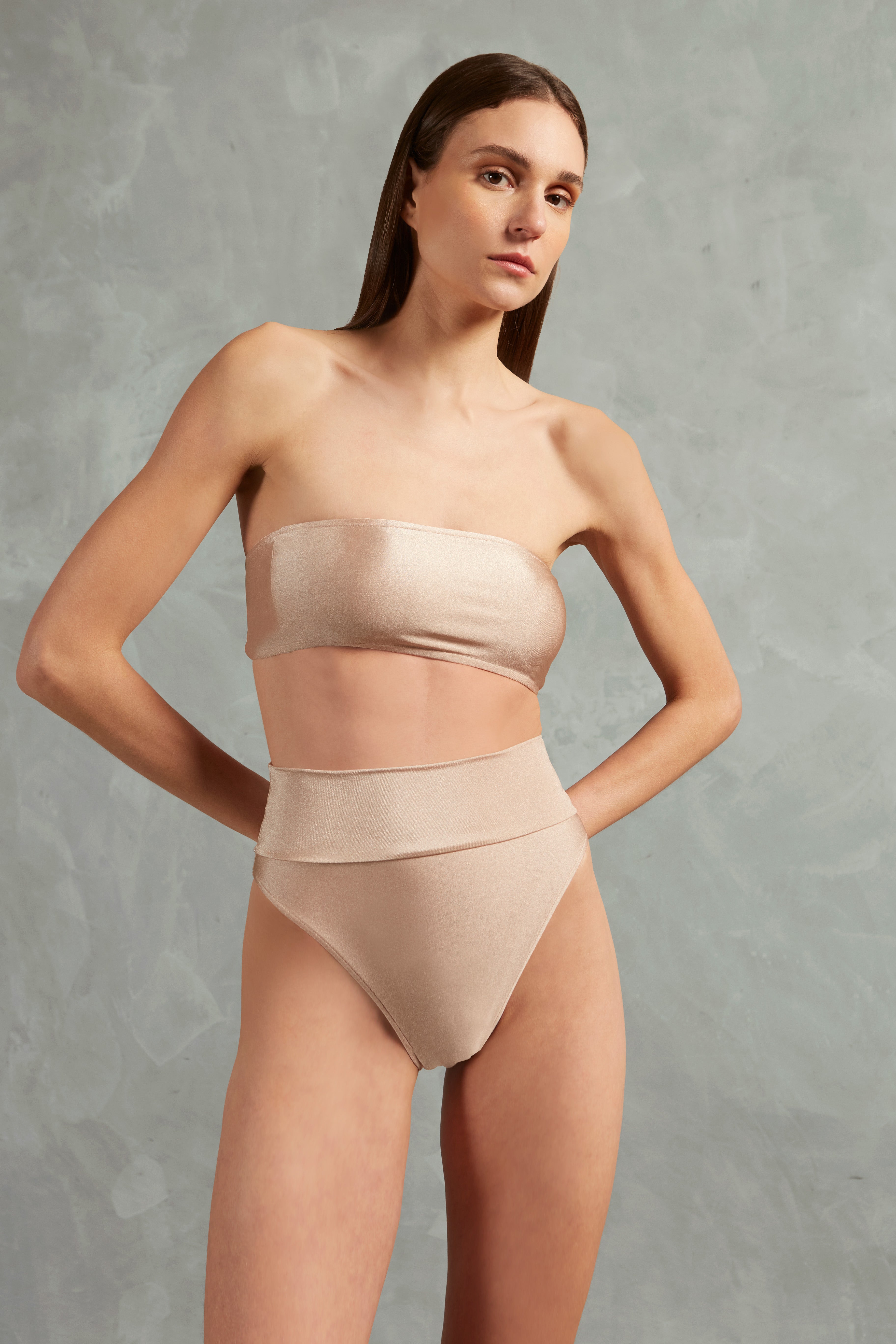 Biquini Tomara que Caia Asa Delta Rede