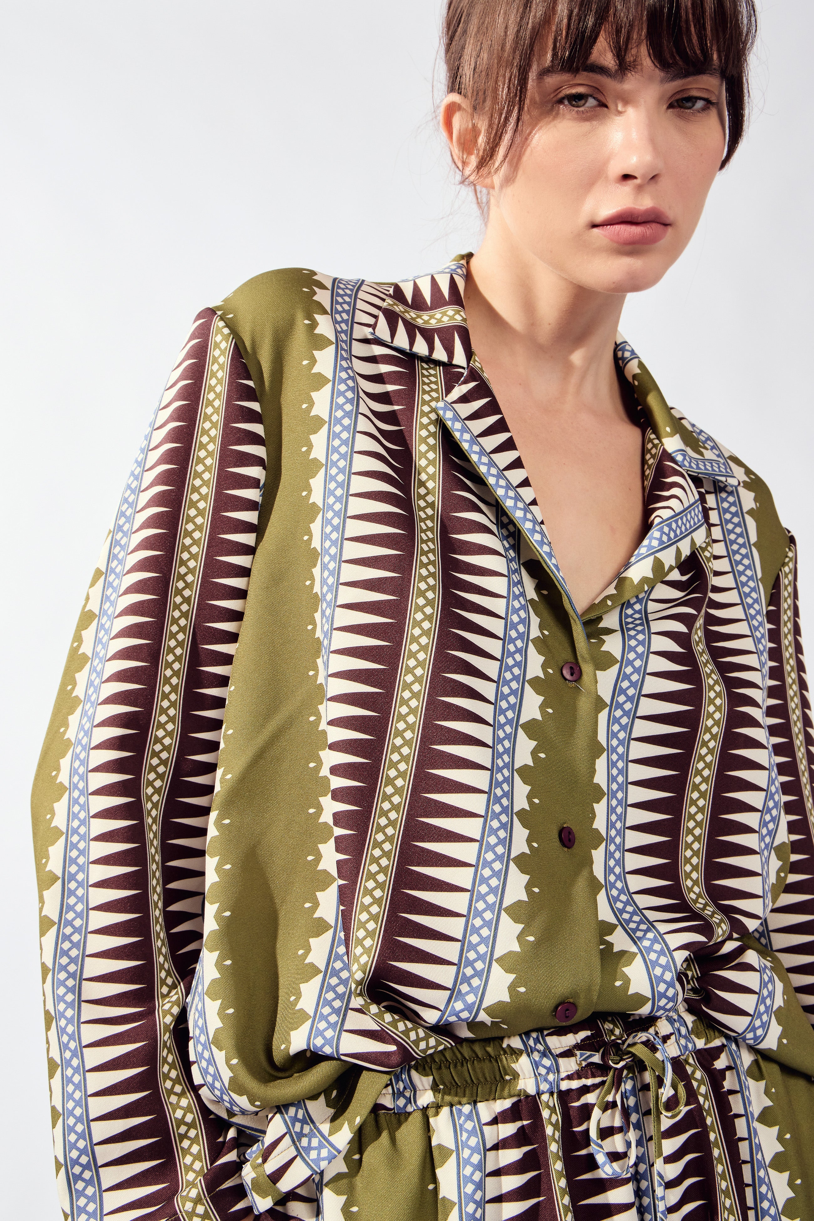 Camisa Manga Longa e Calça Pantalona Backgammon Frame