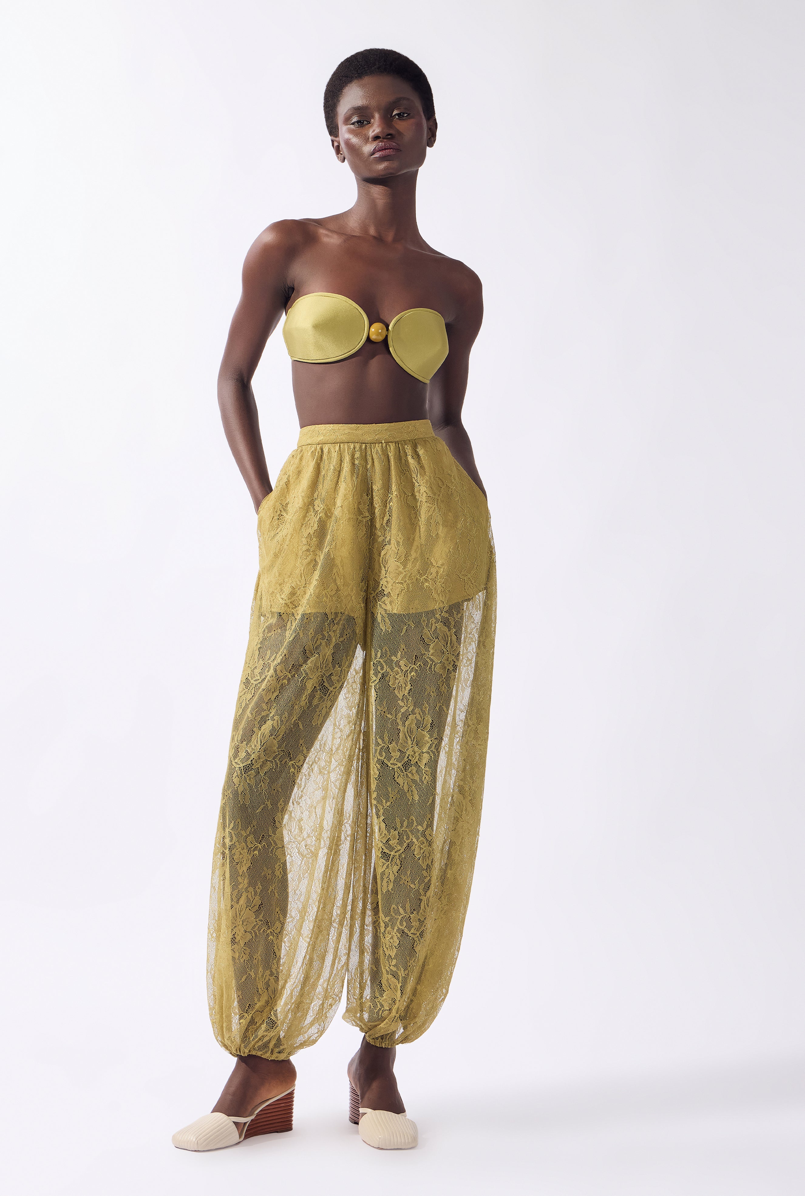 Calça Bufante Lina Pois Lisos