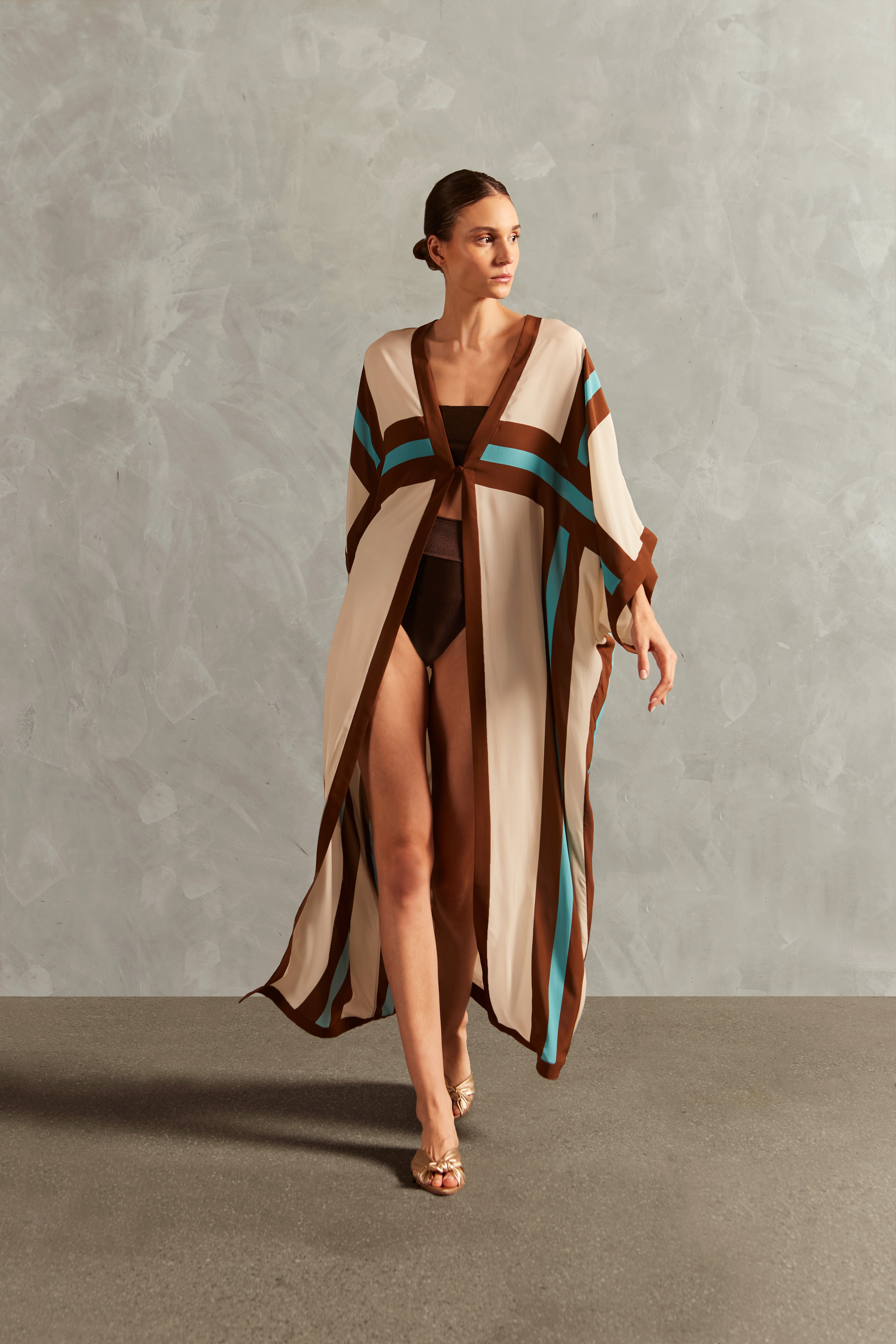 Robe Longo Com Vivo Contrastante Kaftans