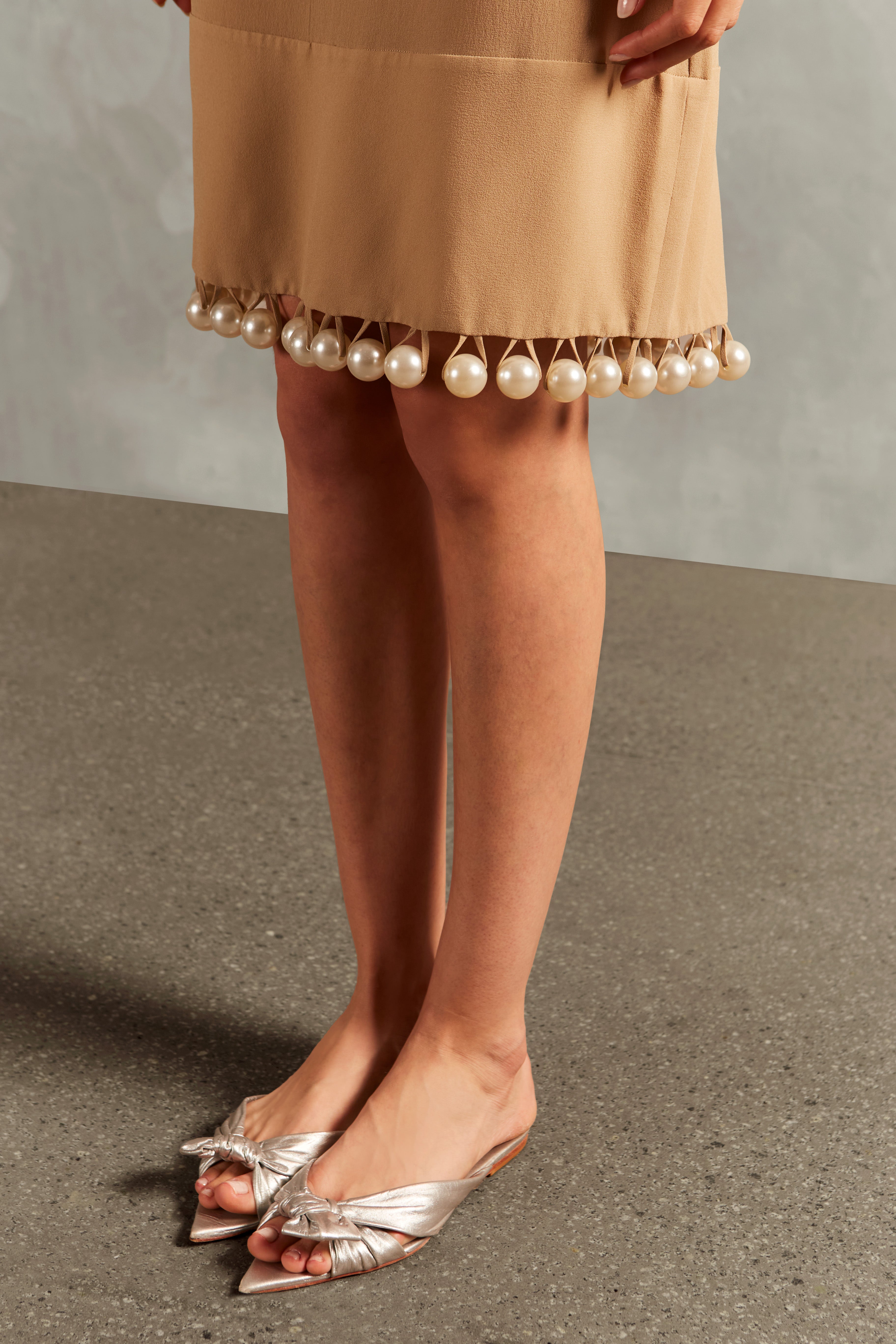 Saia Curta Detalhe Barrado Ostras Liso