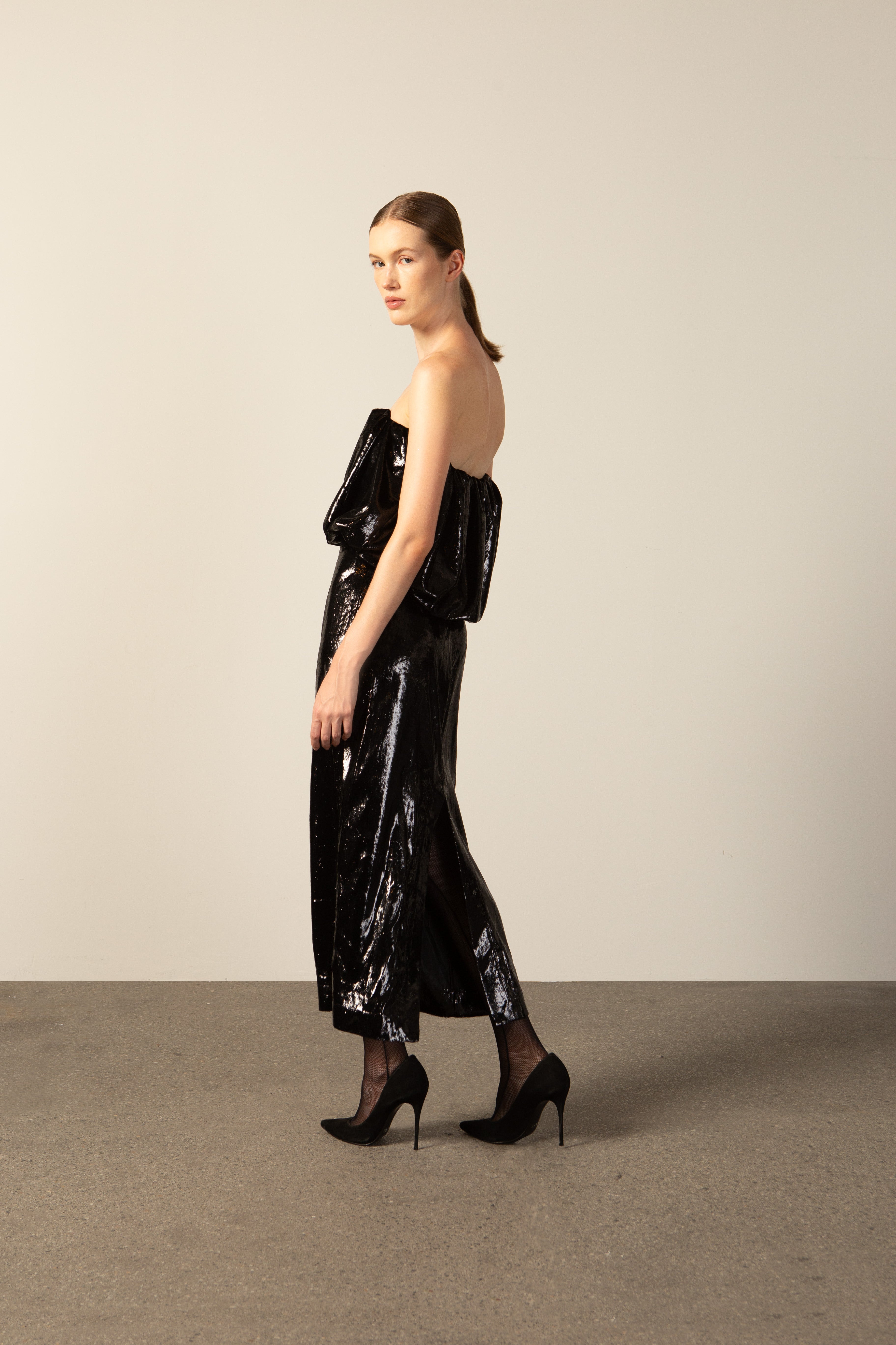 Saia Reta Midi Veludo Lamê