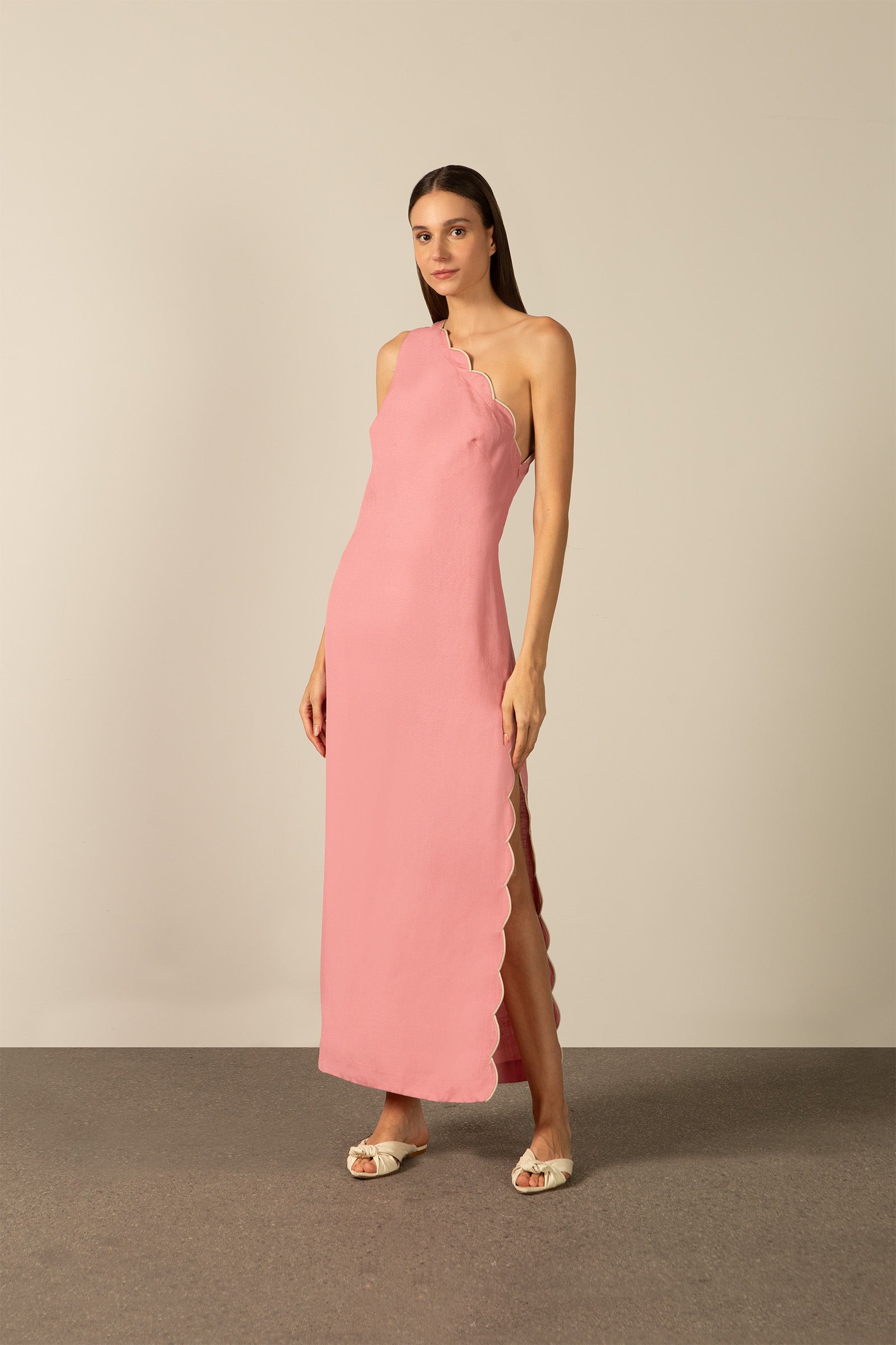 Vestido Longo Ombro Só Com Fendas Linho