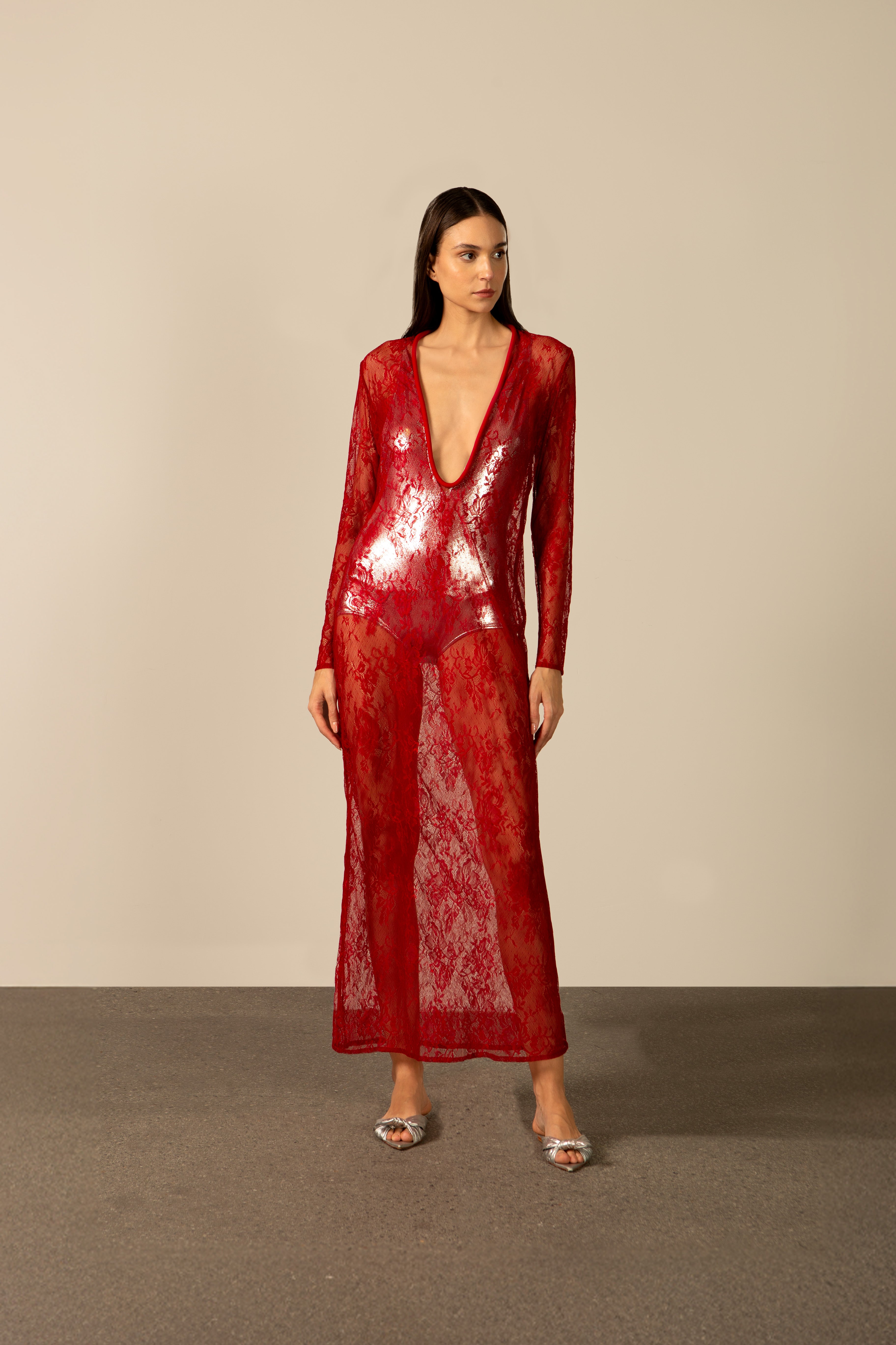 Vestido Longo Manga Longa Renda