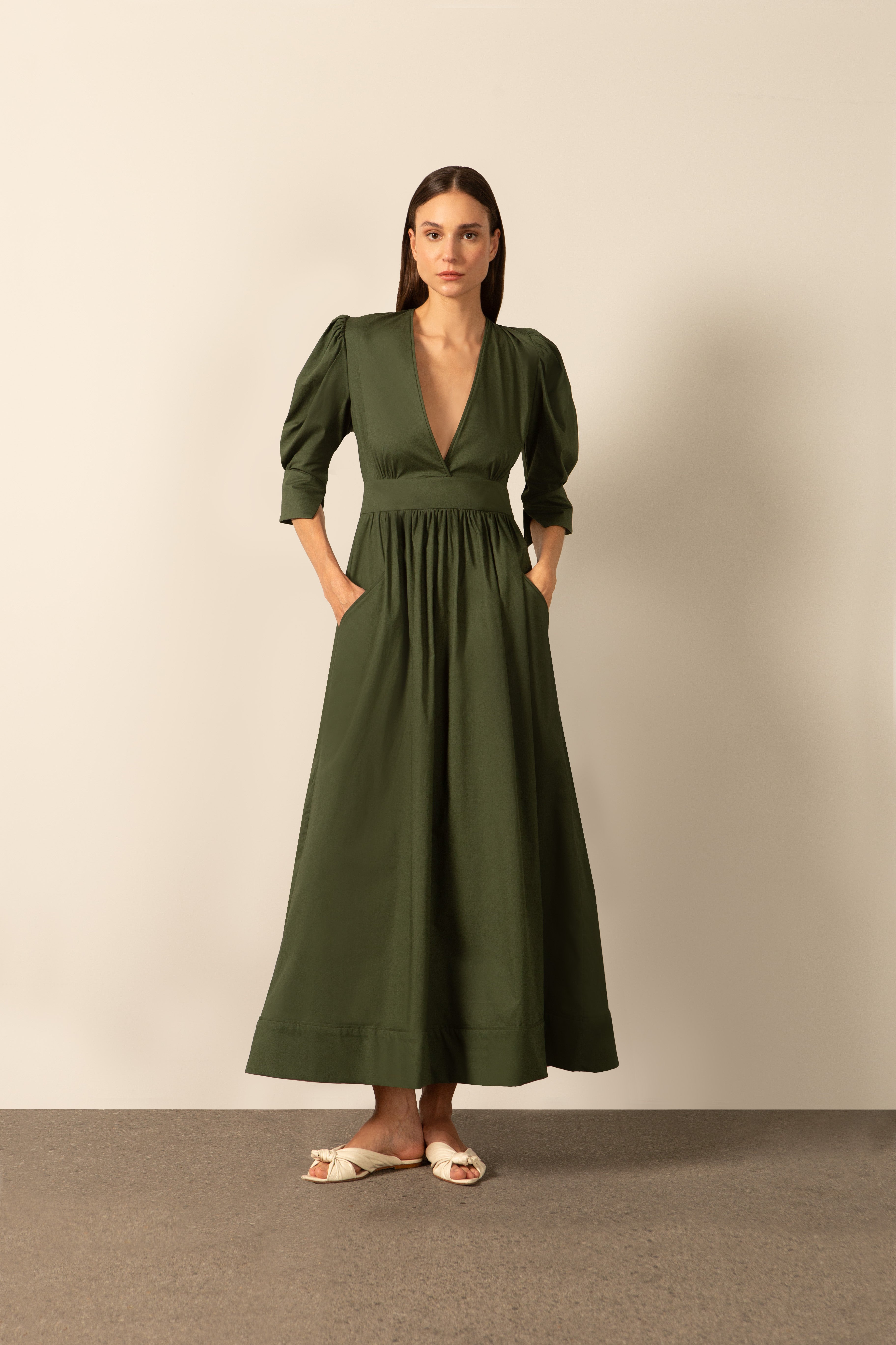 Vestido Longo Detalhe Busto Lisos