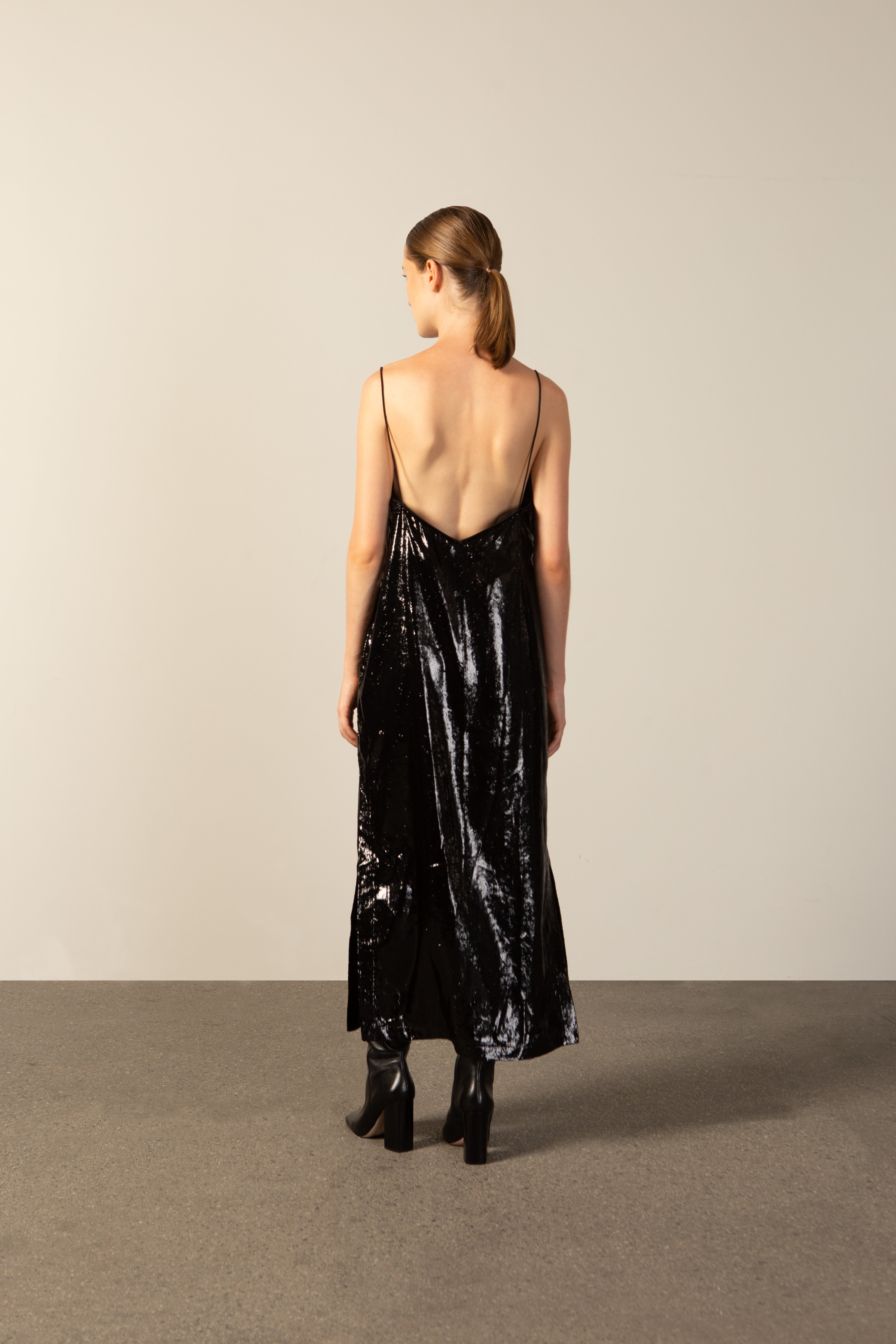 Vestido Midi Veludo Lamê