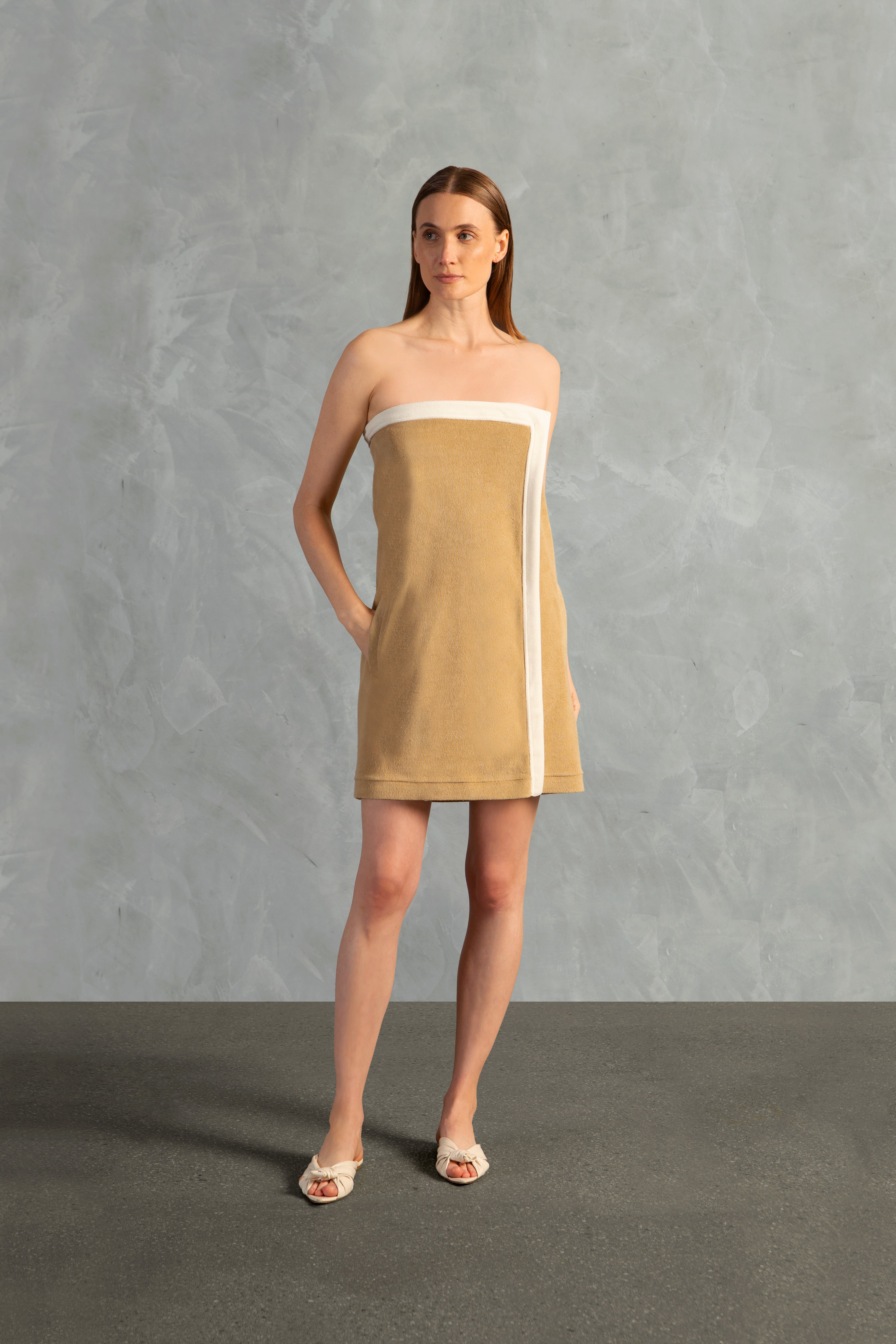 Vestido Curto Tomara que Caia Terry