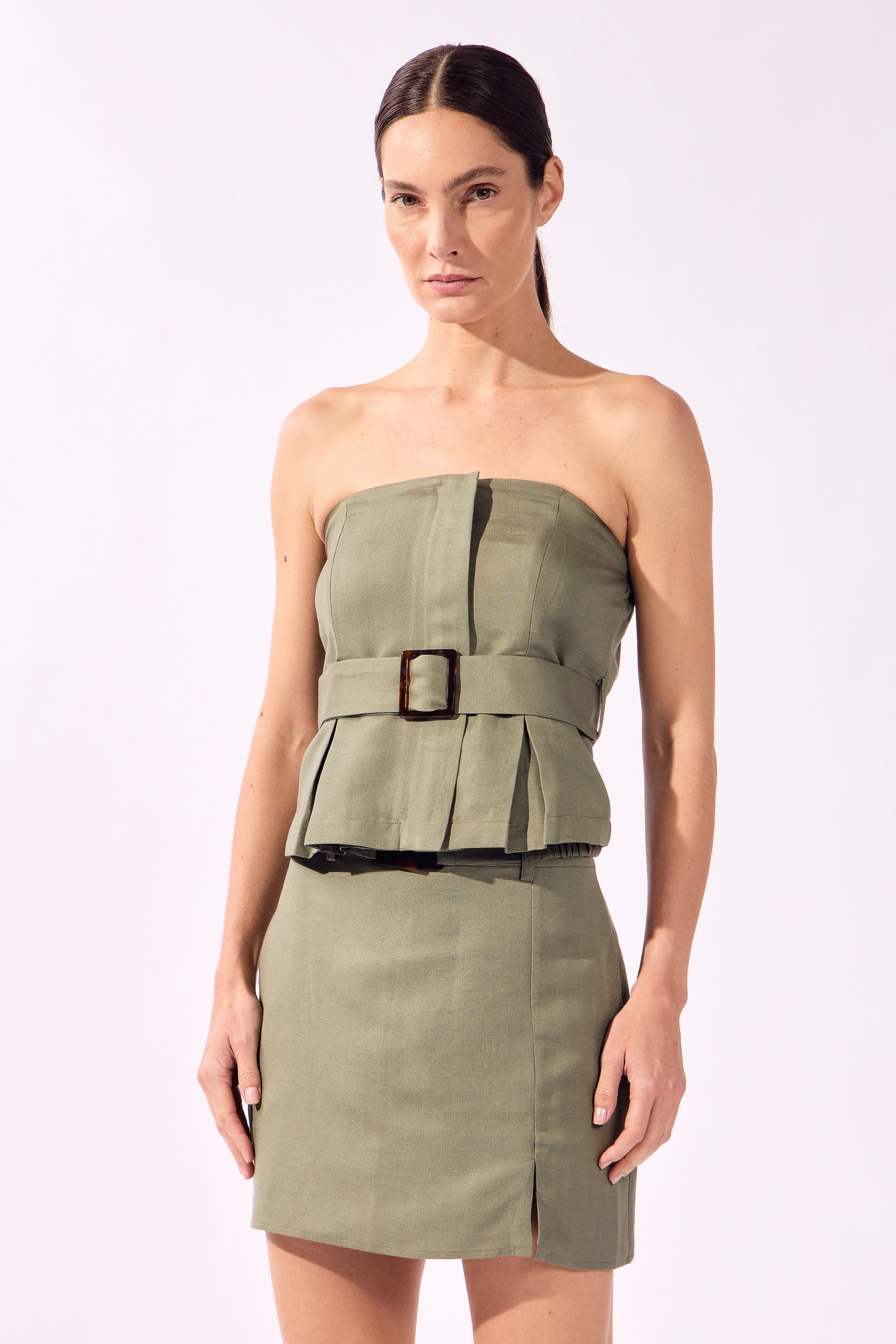 Blusa Tomara Que Caia Com Cinto Pois e Foliage Lisos