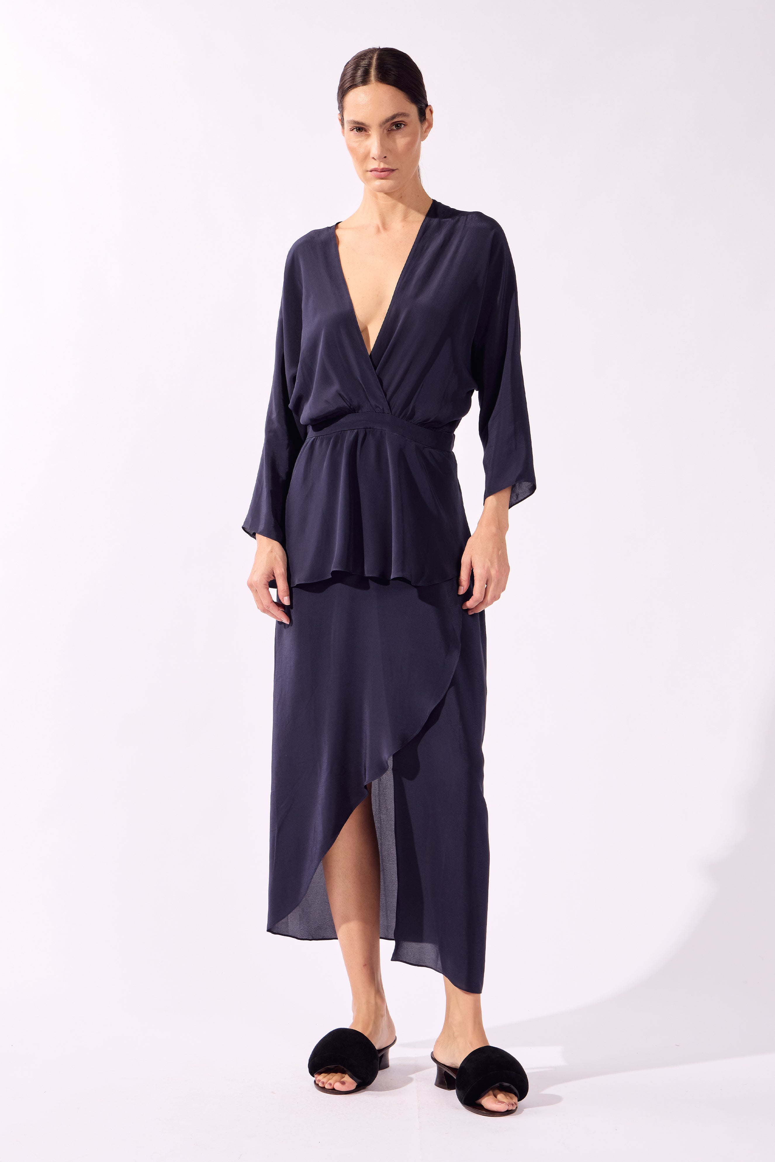 Vestido Midi Com Fenda Lisos