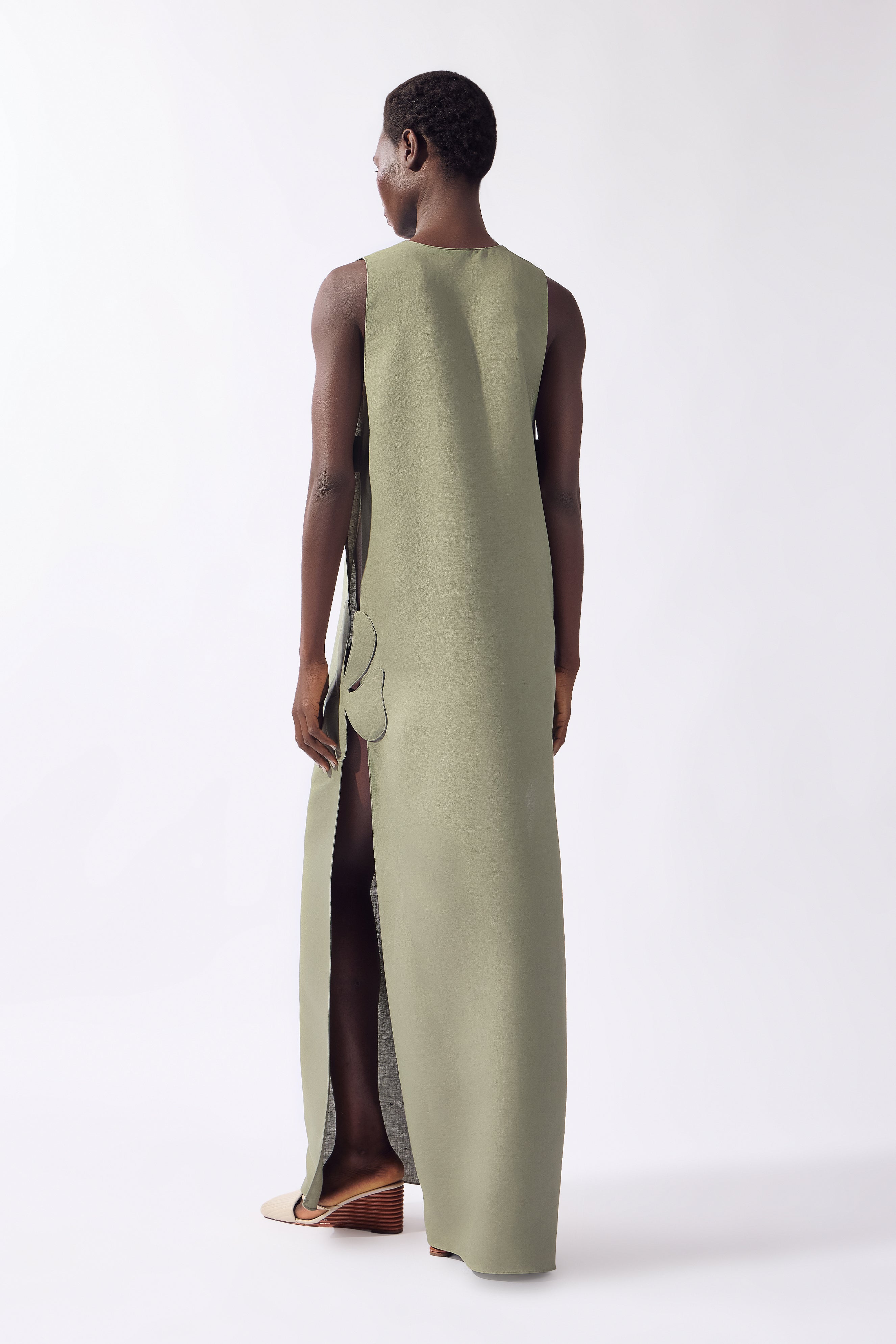 Vestido Longo Com Abertura Laterais Bold Floral Liso