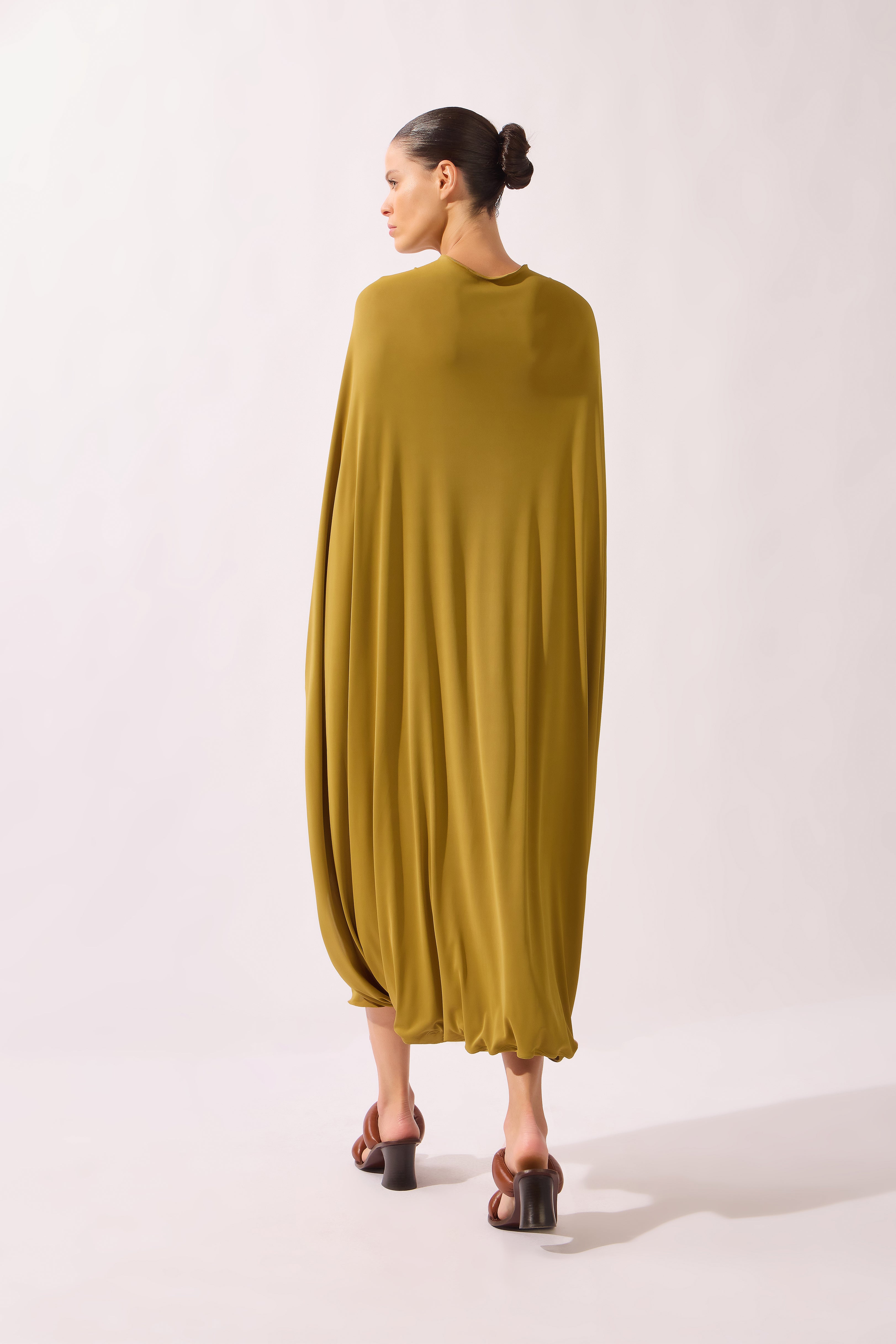 Vestido Capa Midi Bold Noir