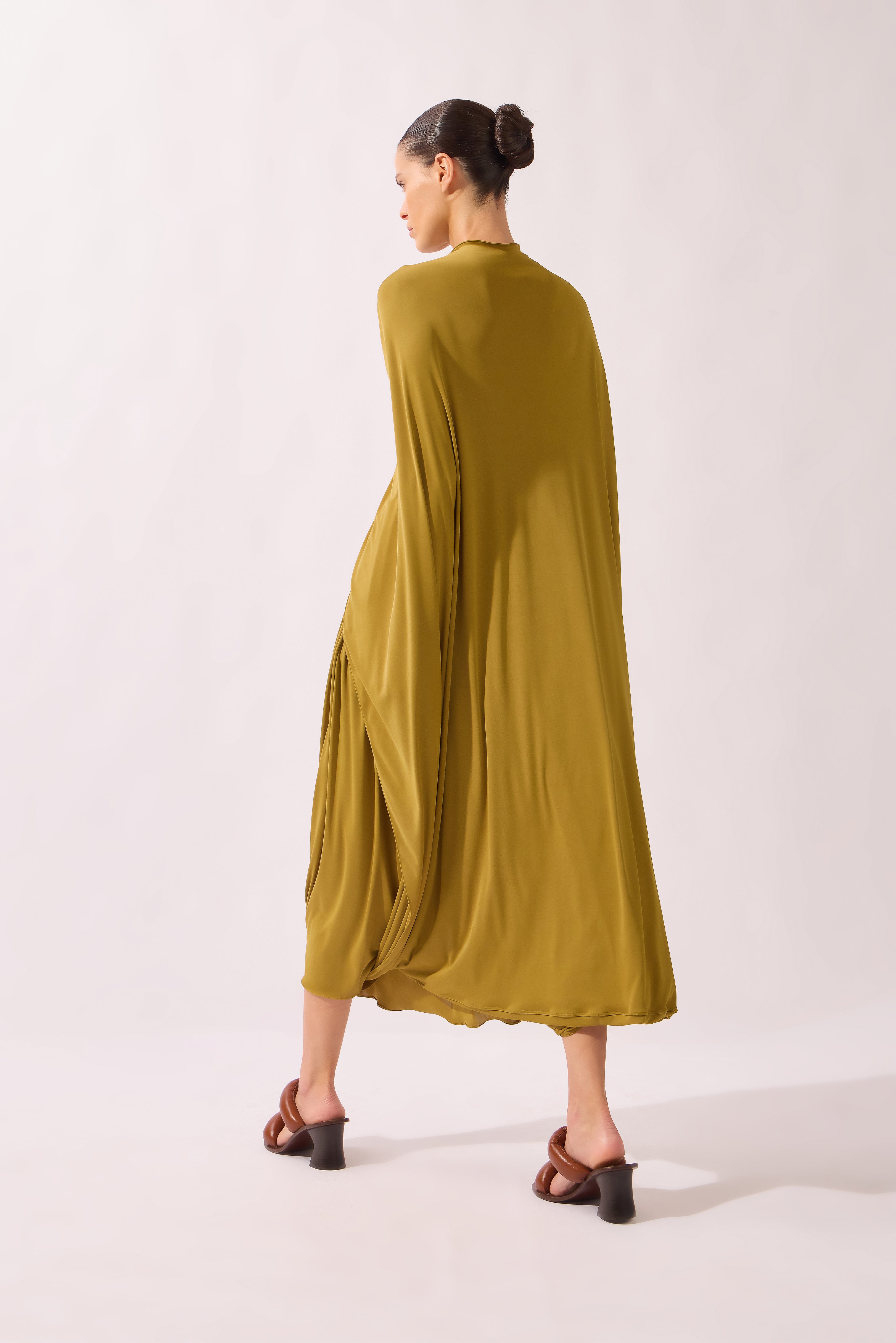 Vestido Capa Midi Bold Noir