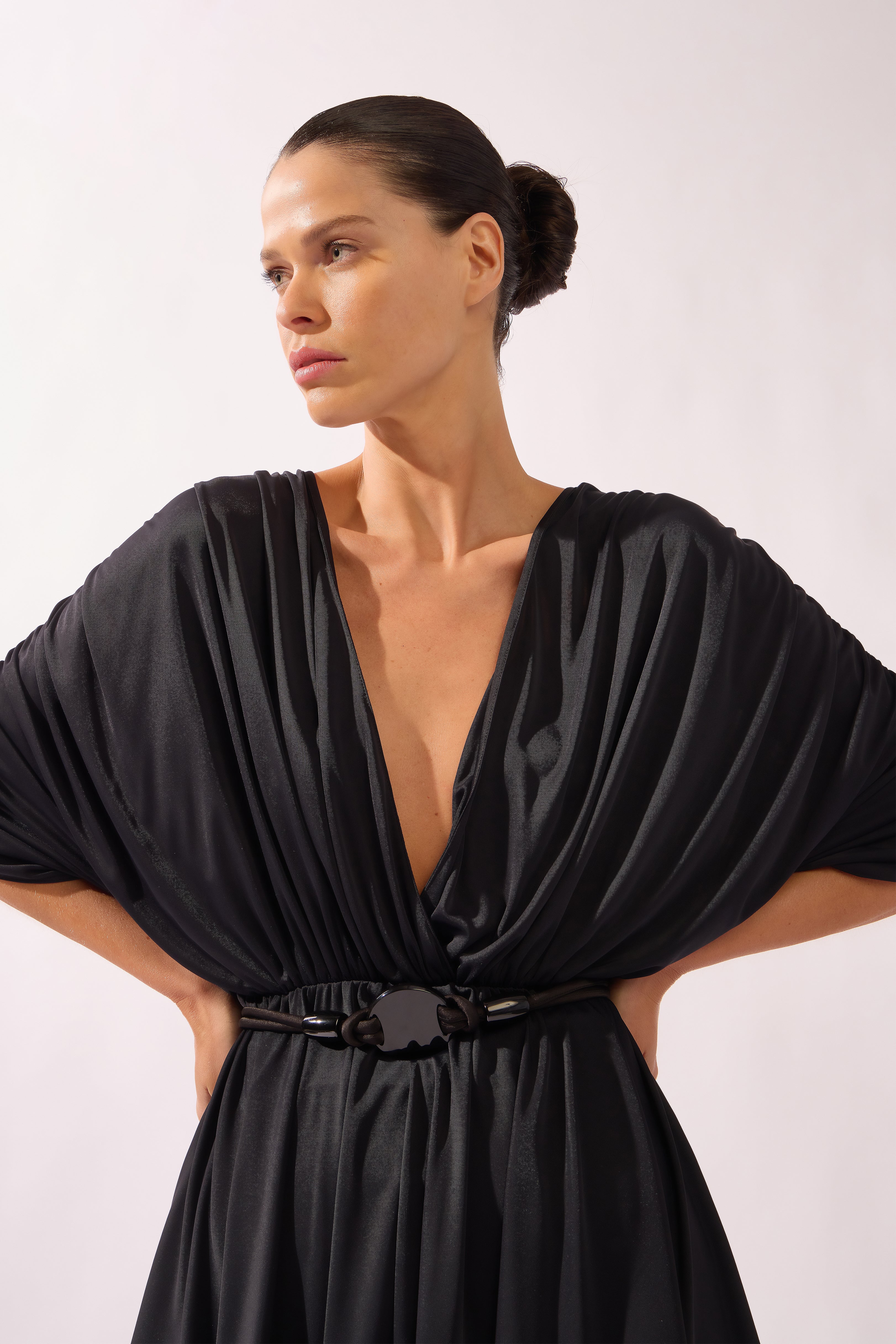 Blusa Manga Morcego Babados Bold Noir