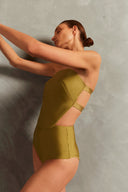 Top Tomara que Caia Com Hot Pants Rede