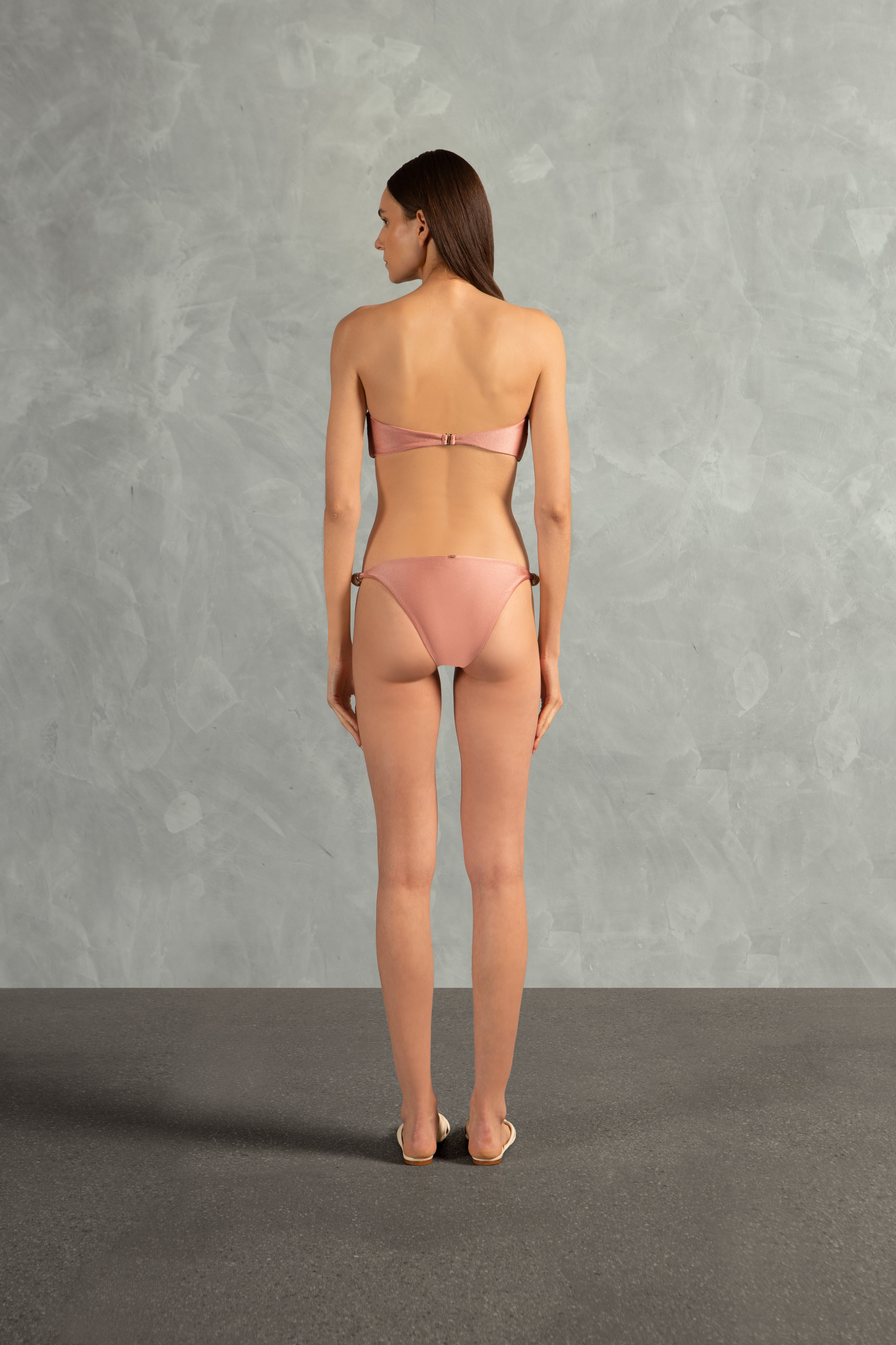 Biquini Tomara que Caia Detalhe Pérola Ostras