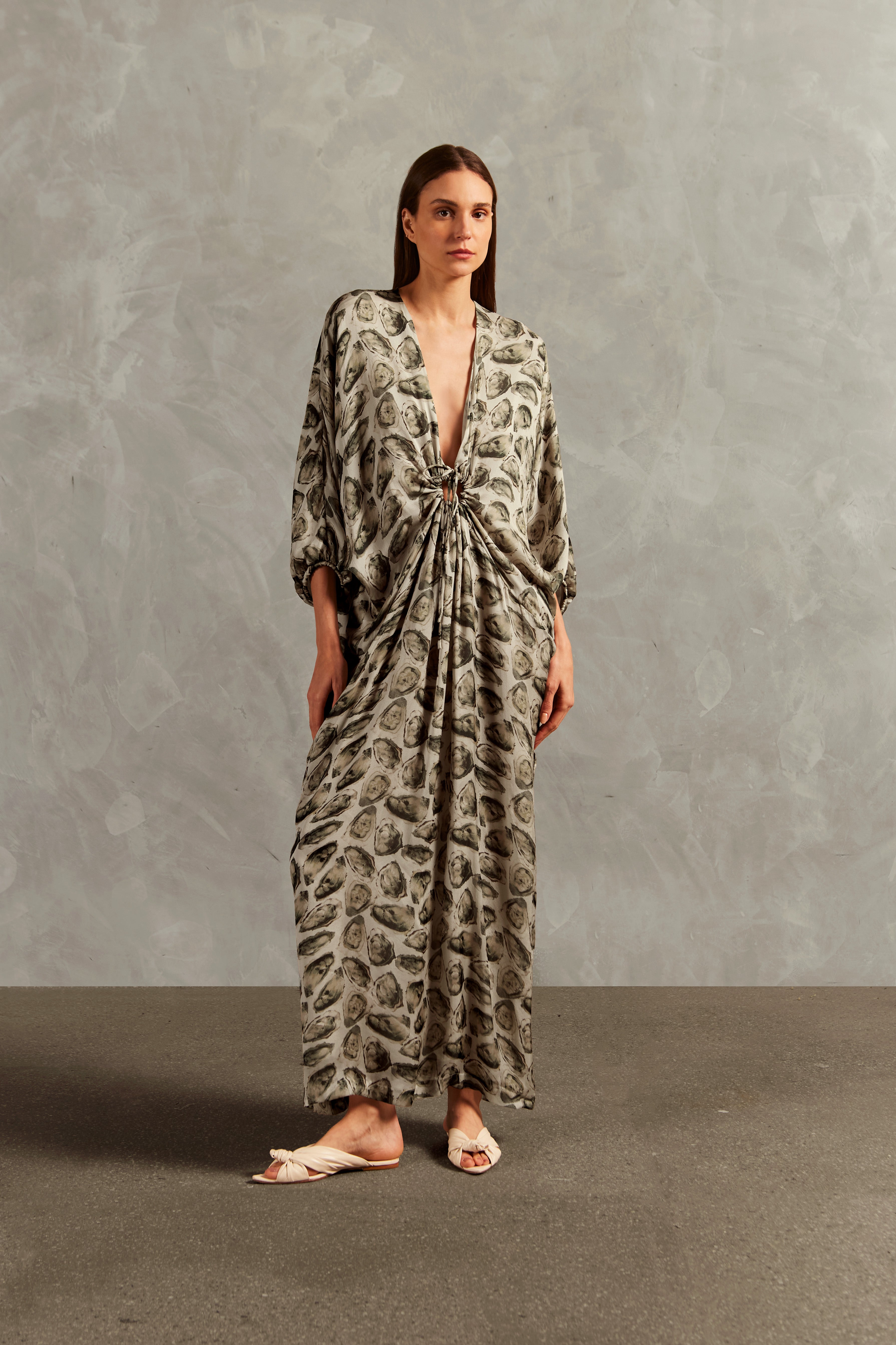 Kaftan Longo de Seda Estampado Ostras