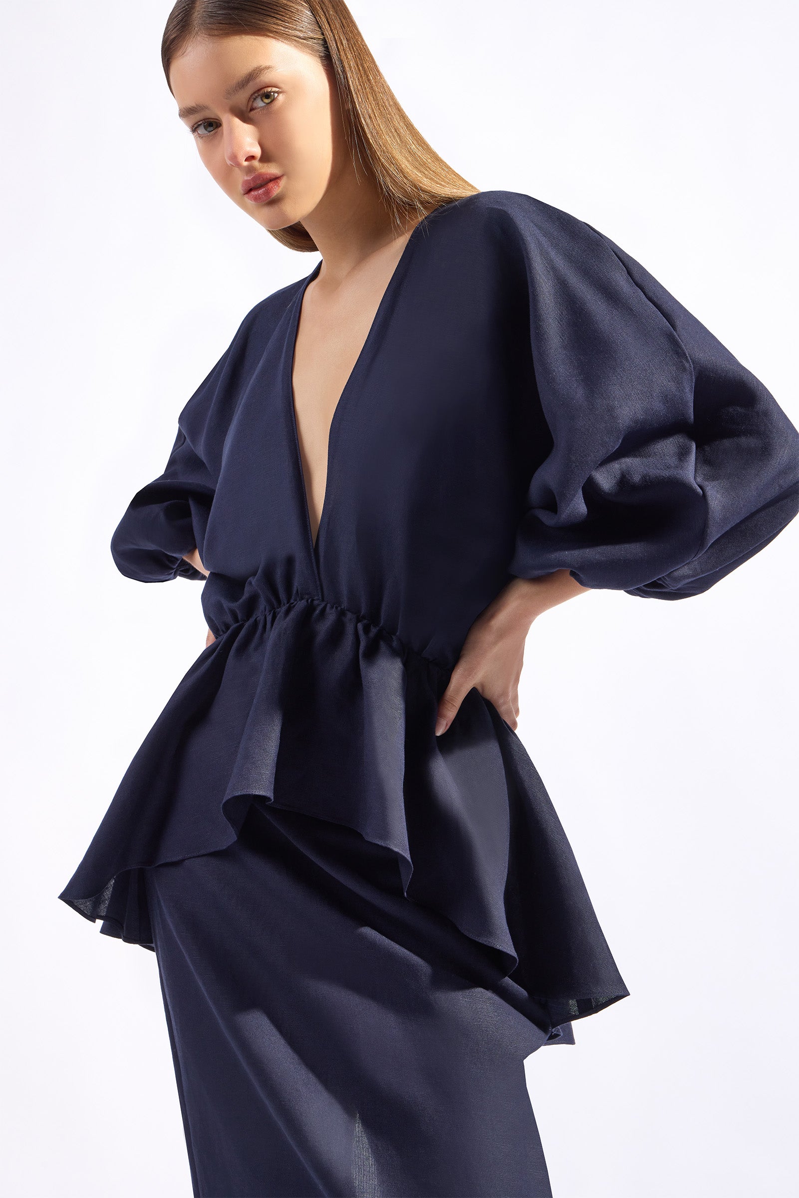 Vestido Midi Peplum Bicolor