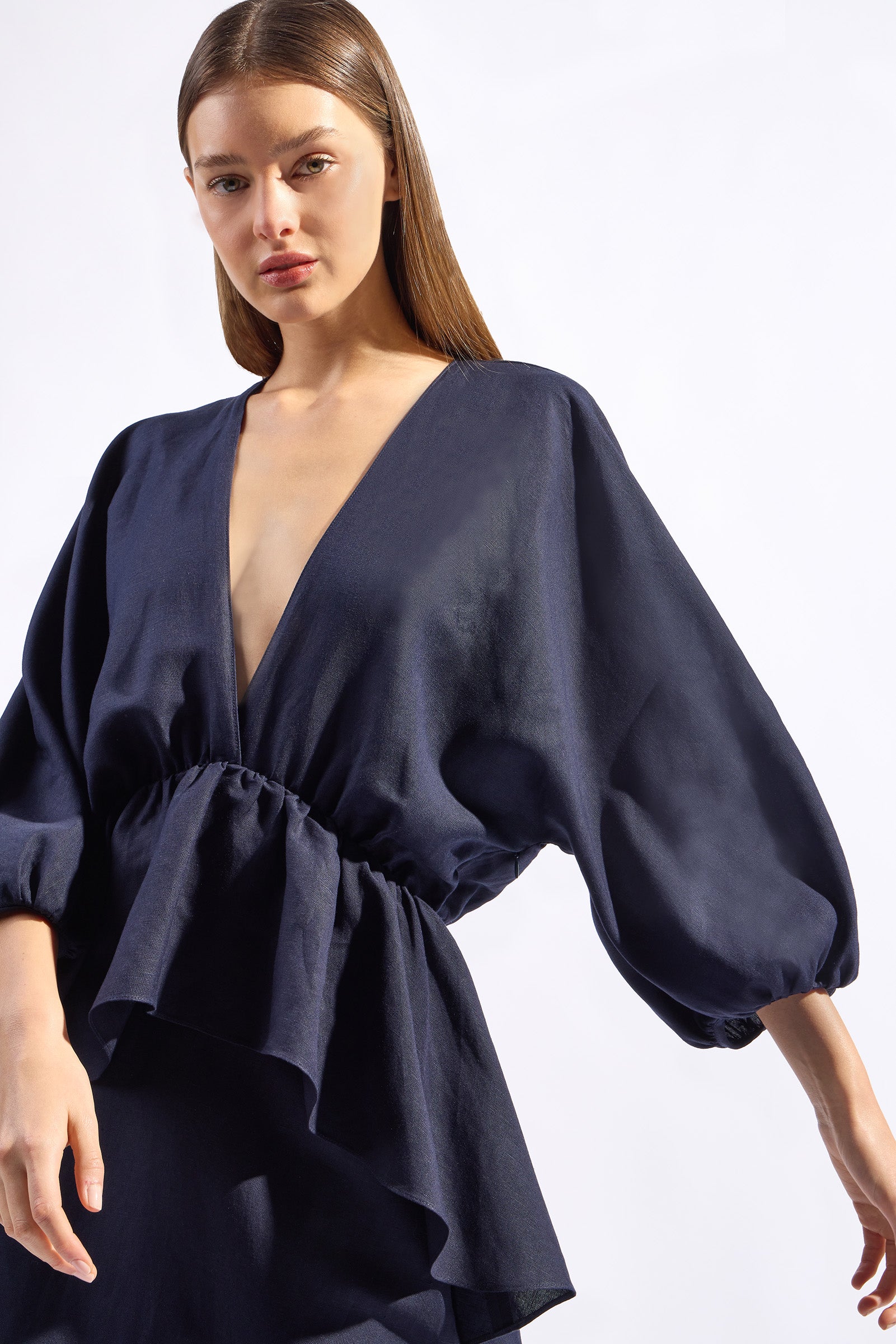 Vestido Midi Peplum Bicolor