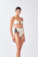 Biquini Hot Pants Aplique Flora Lisos