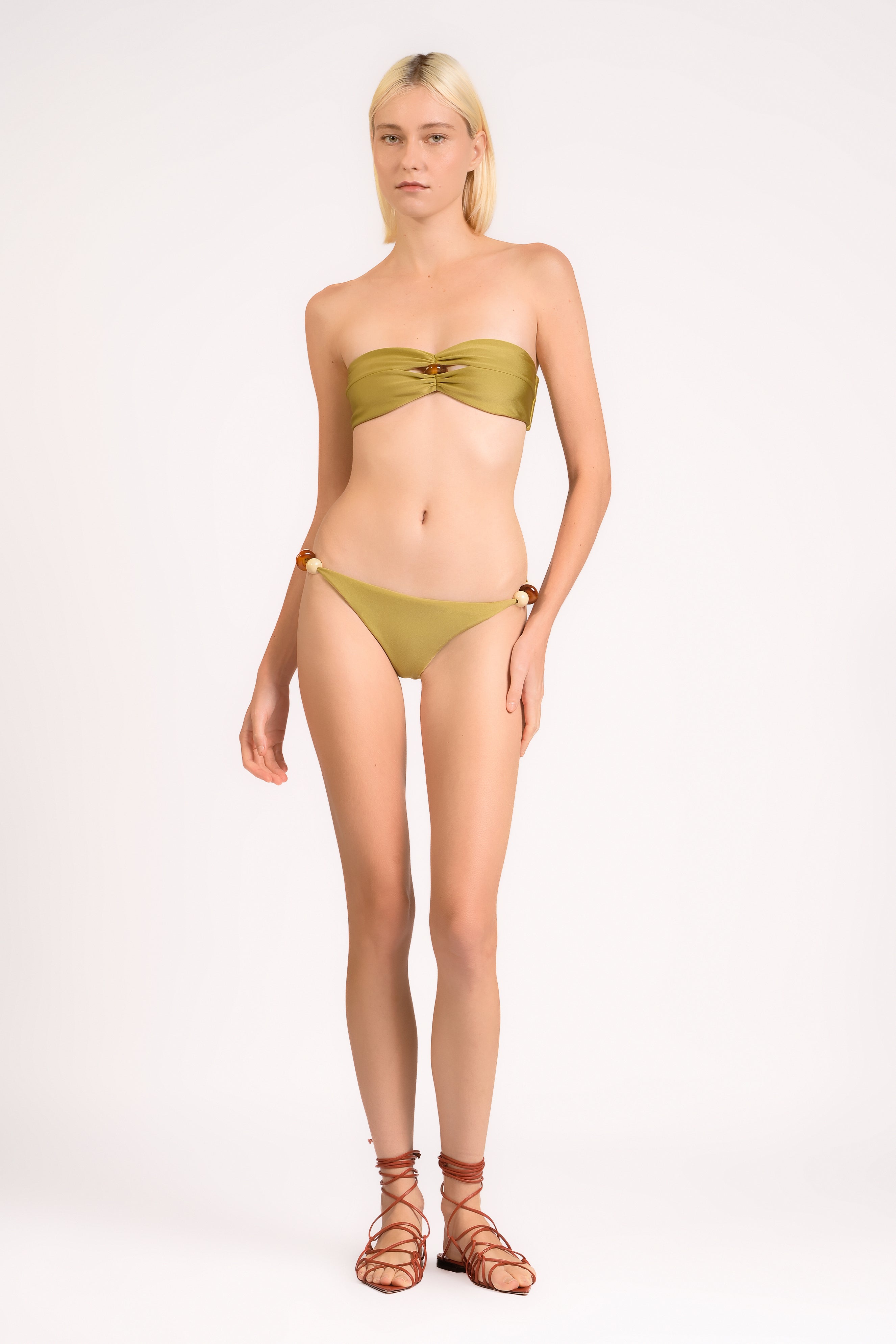 Biquini Tomara que Caia Lina Pois lisos