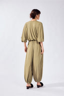 Blusa Decote V Flora Lisos