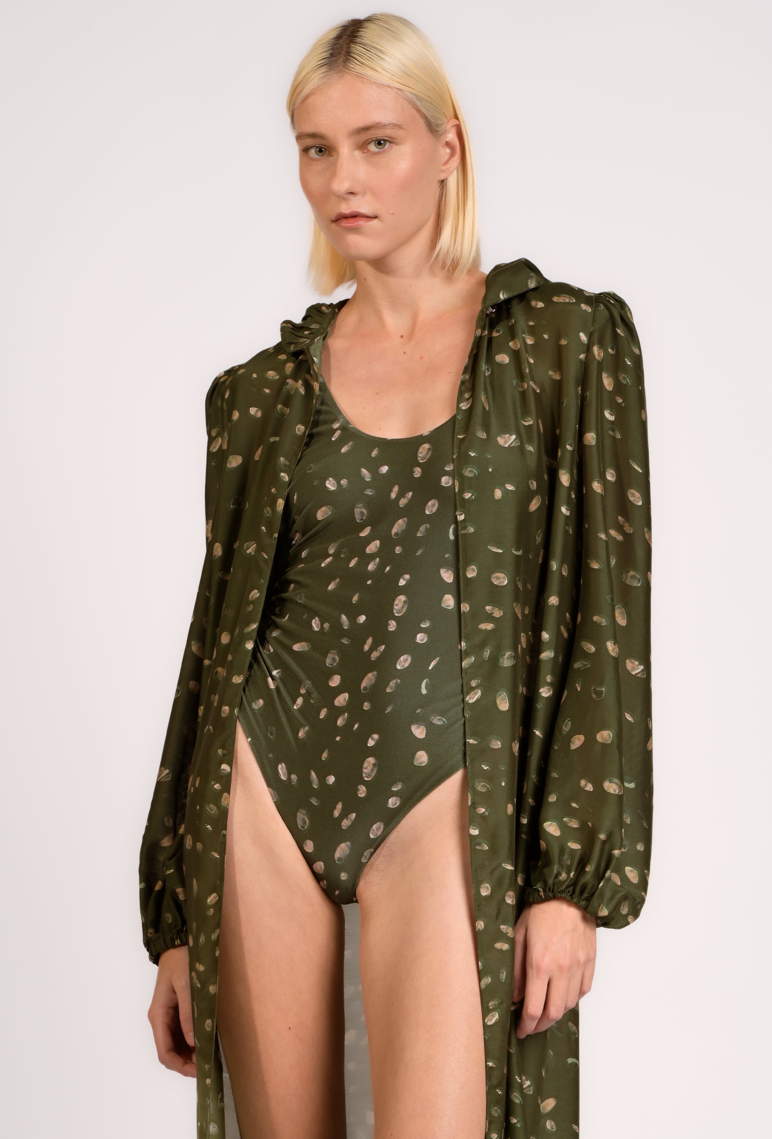 Maio e Capa Longa Capuz Green Pois