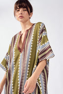 Kaftan Longo Decote V Backgammon Frame