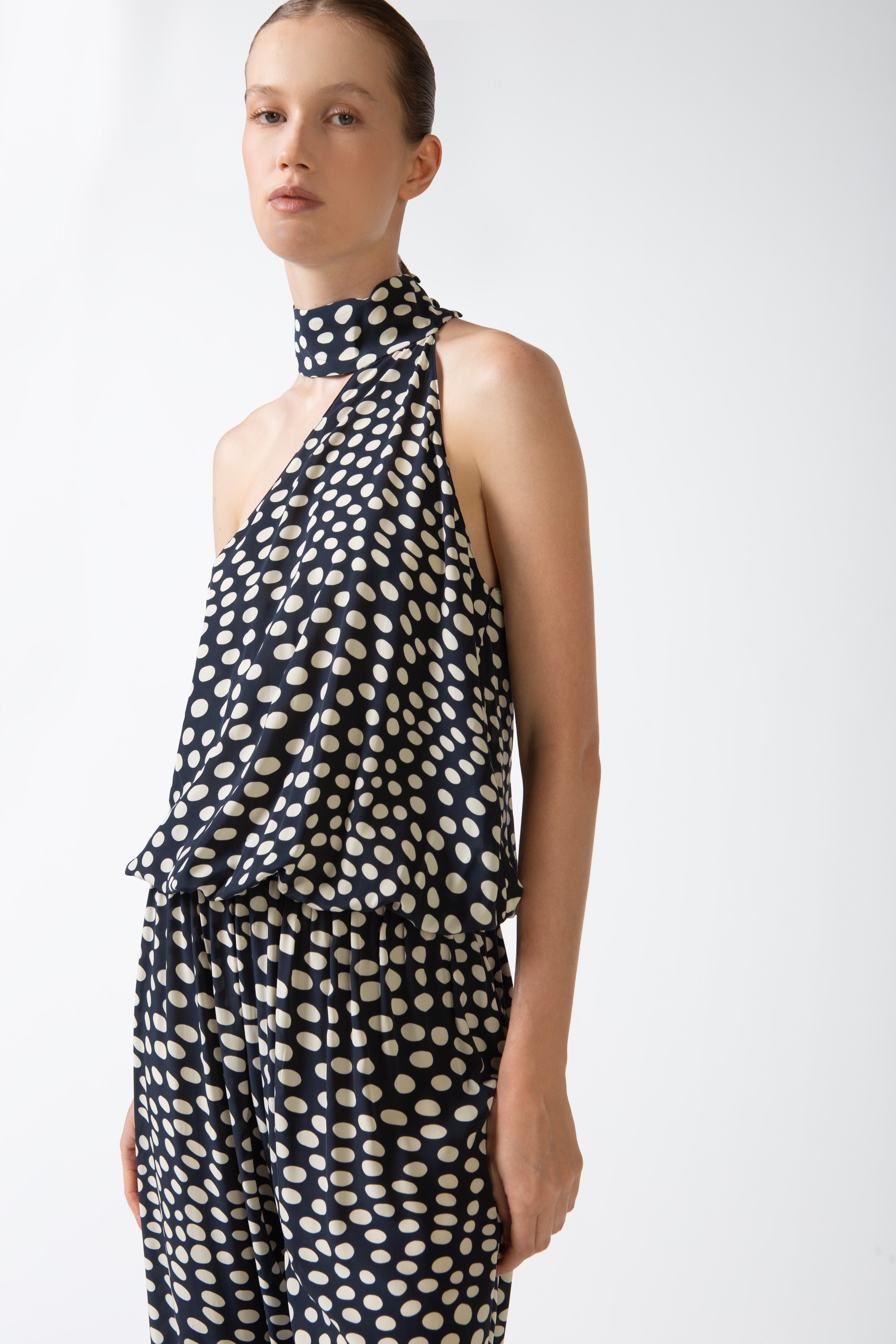 Jumpsuit Ombro Só Gola Alta Pois