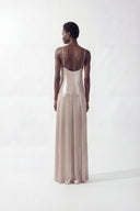 Vestido Longo com Babados