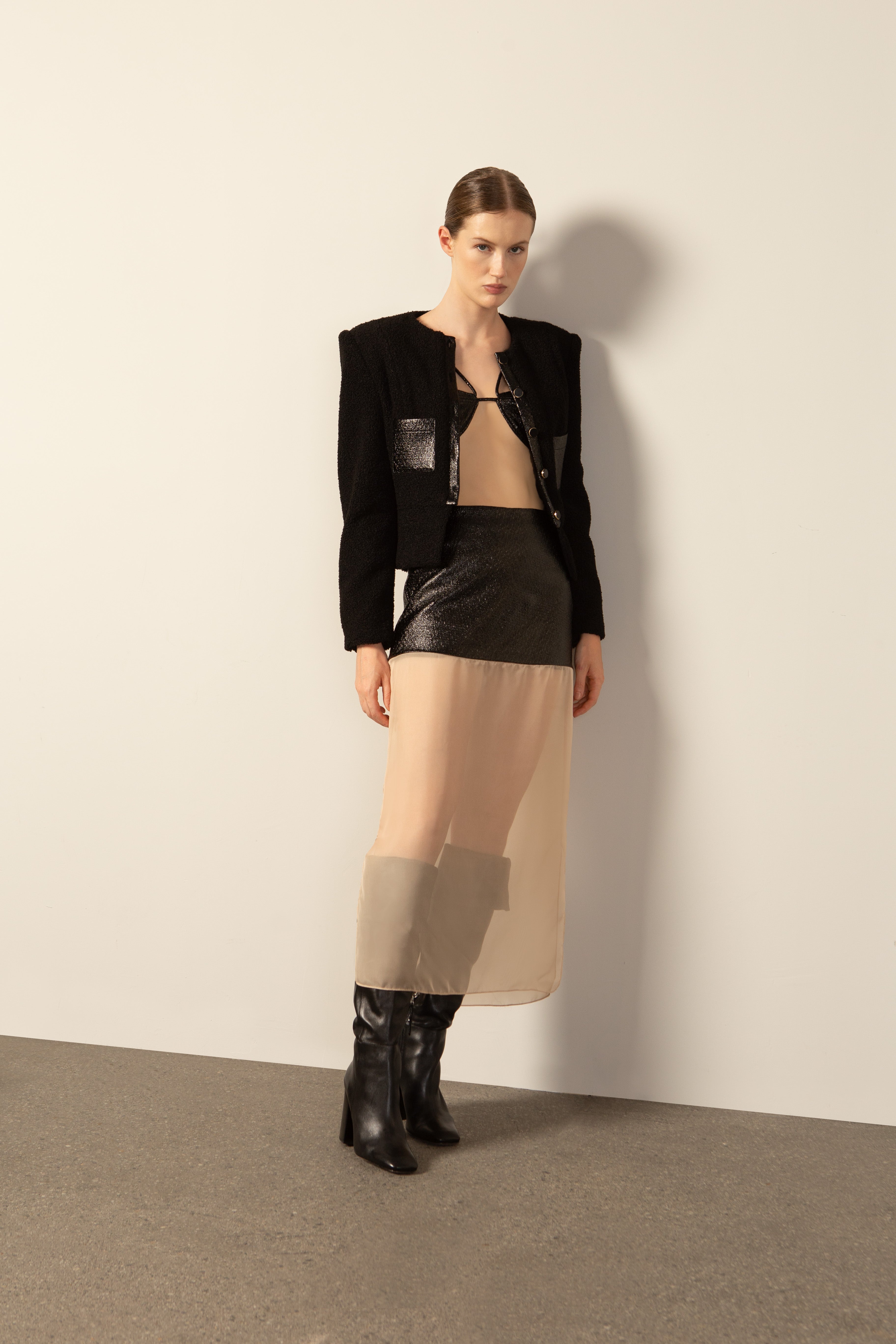 Saia Midi Recortes Nori