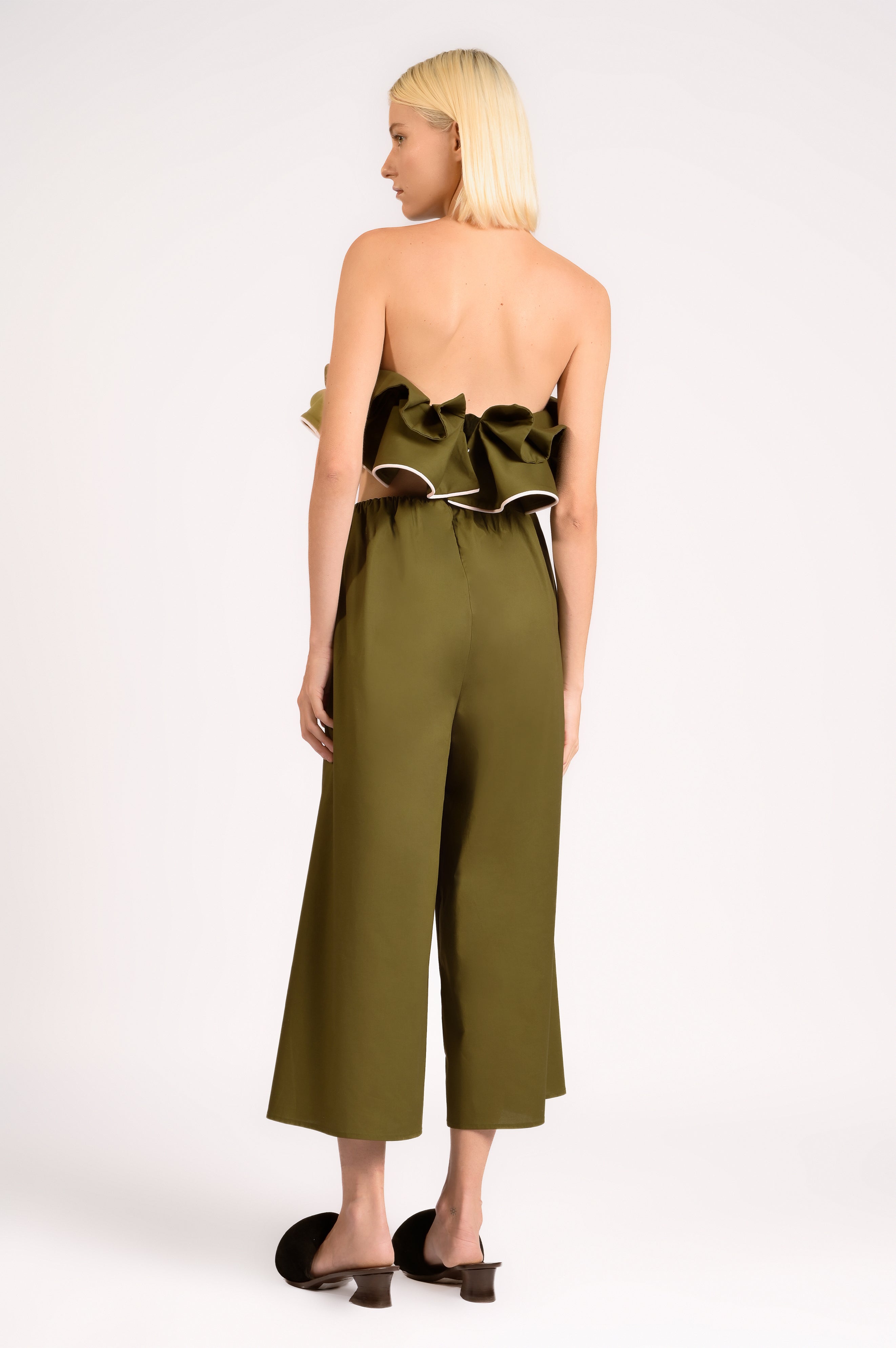 Calça Pantacourt Lina Pois Lisos