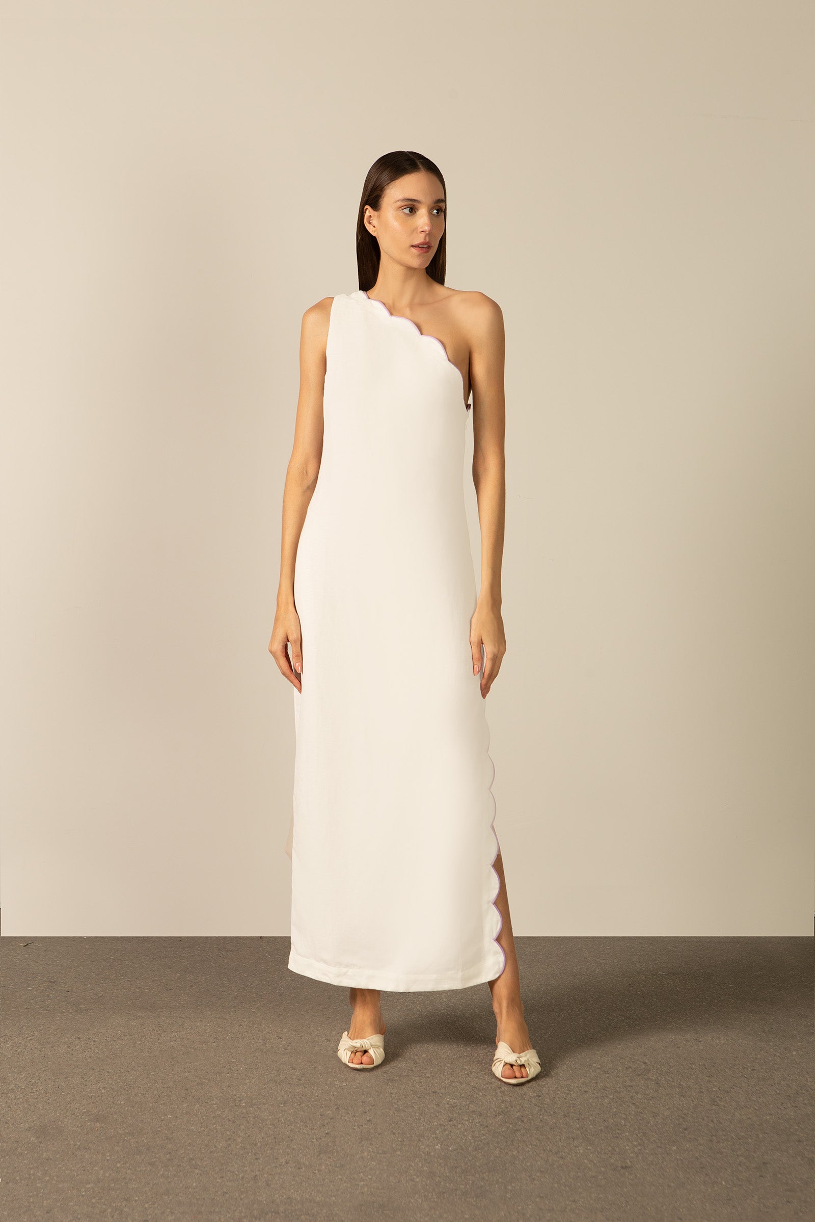 Vestido Longo Ombro Só Com Fendas Linho