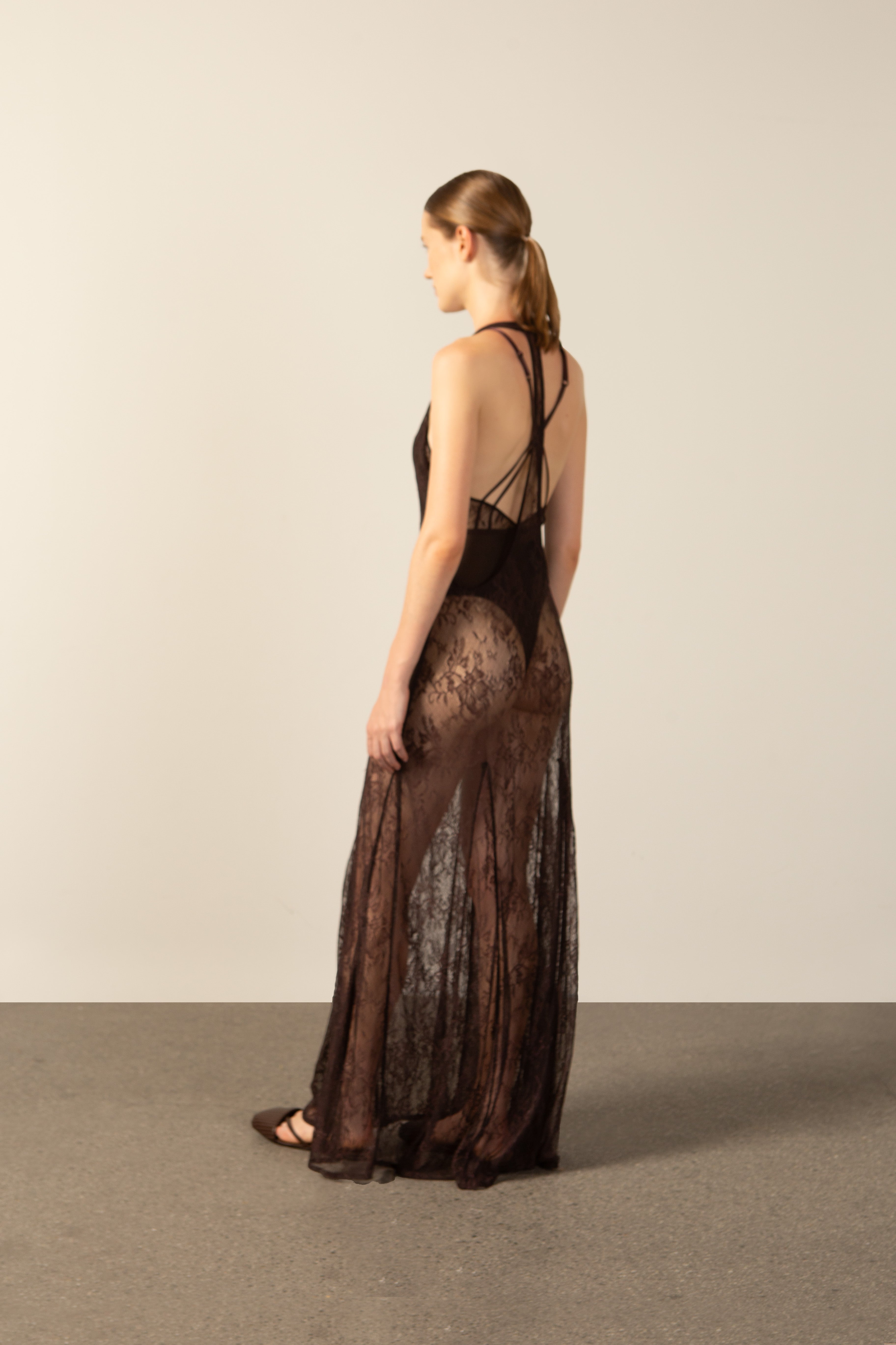 Vestido Longo Decote V Renda