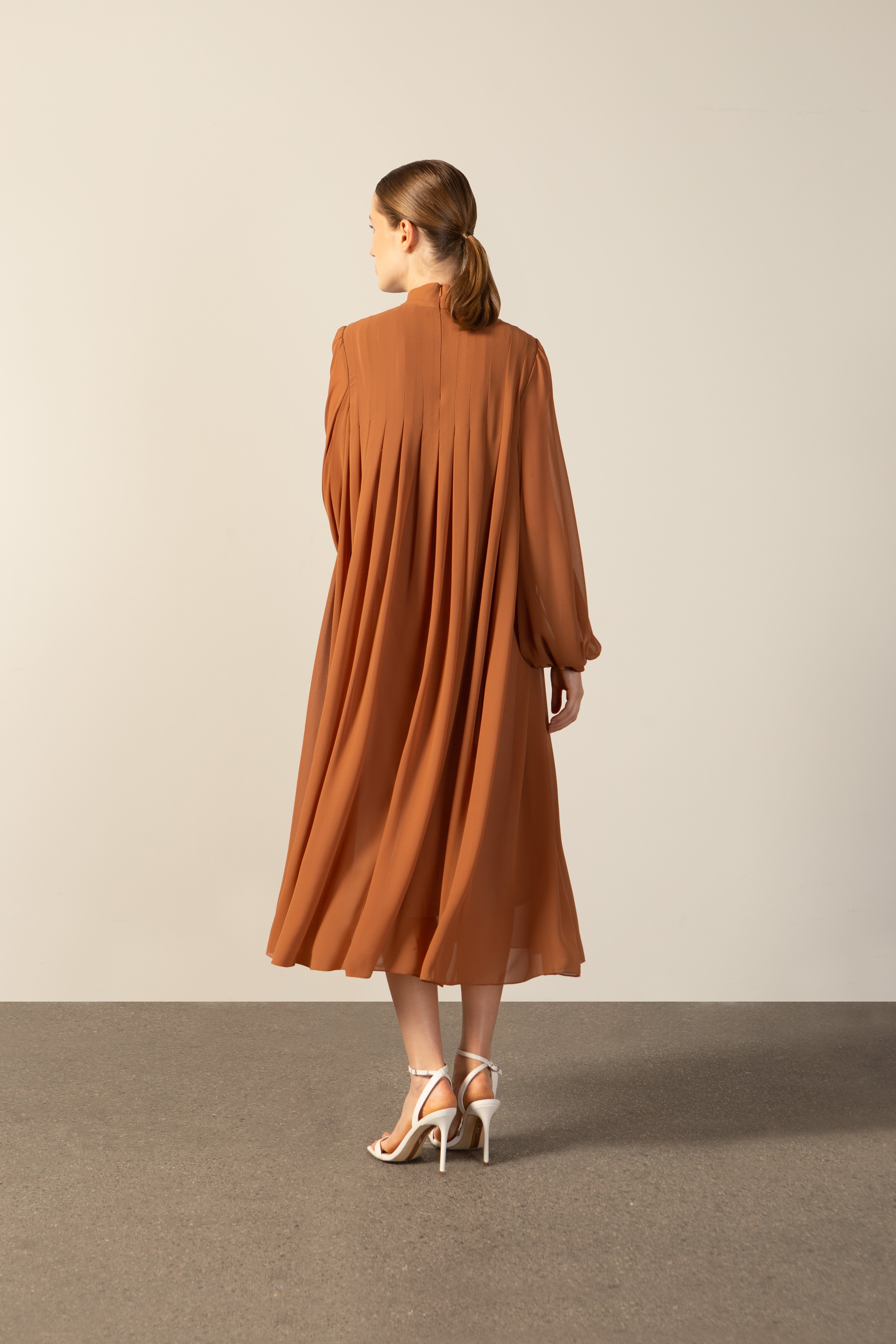 Vestido Manga Longa Com Volume