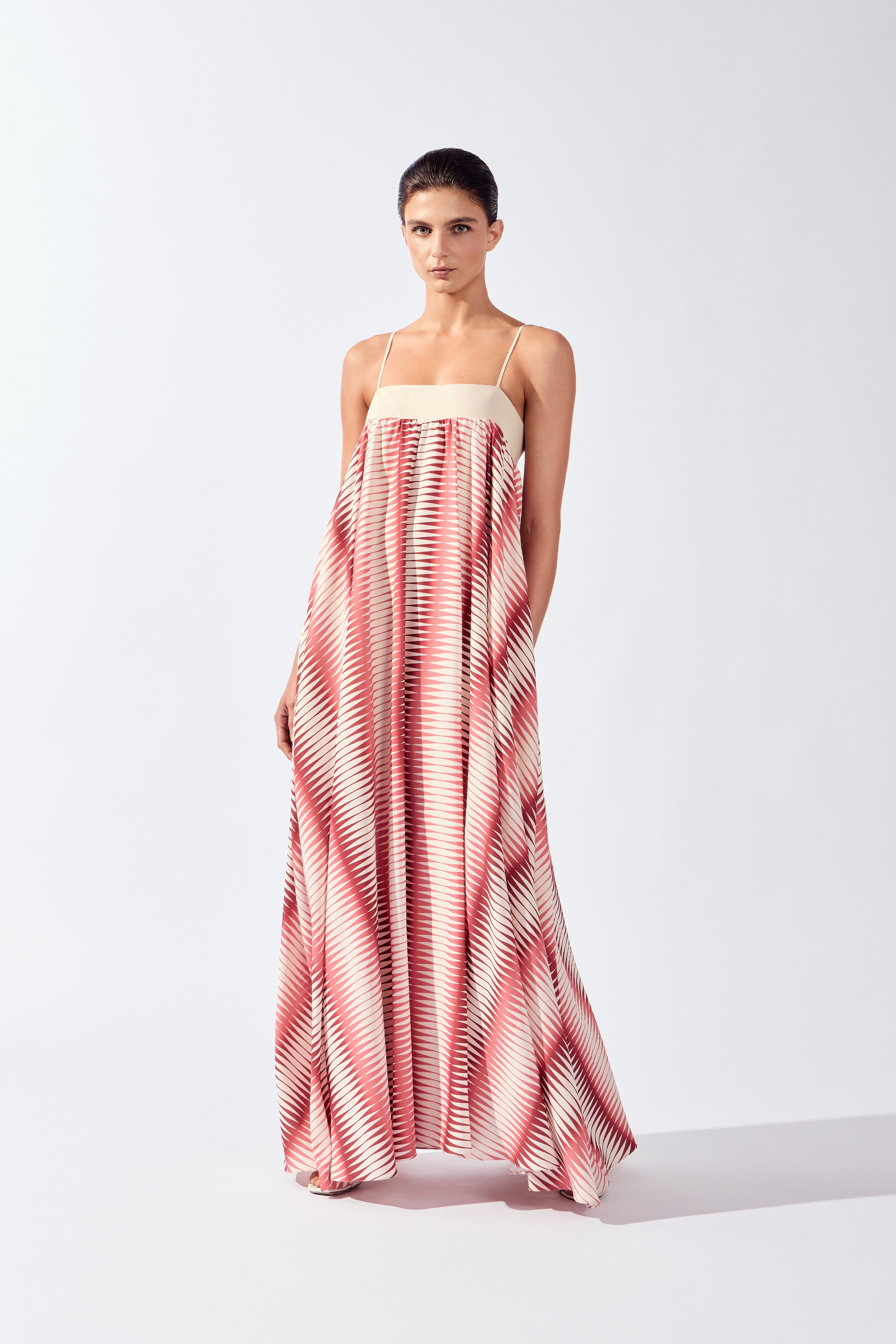Vestido Longo Alças Backgammon Listras