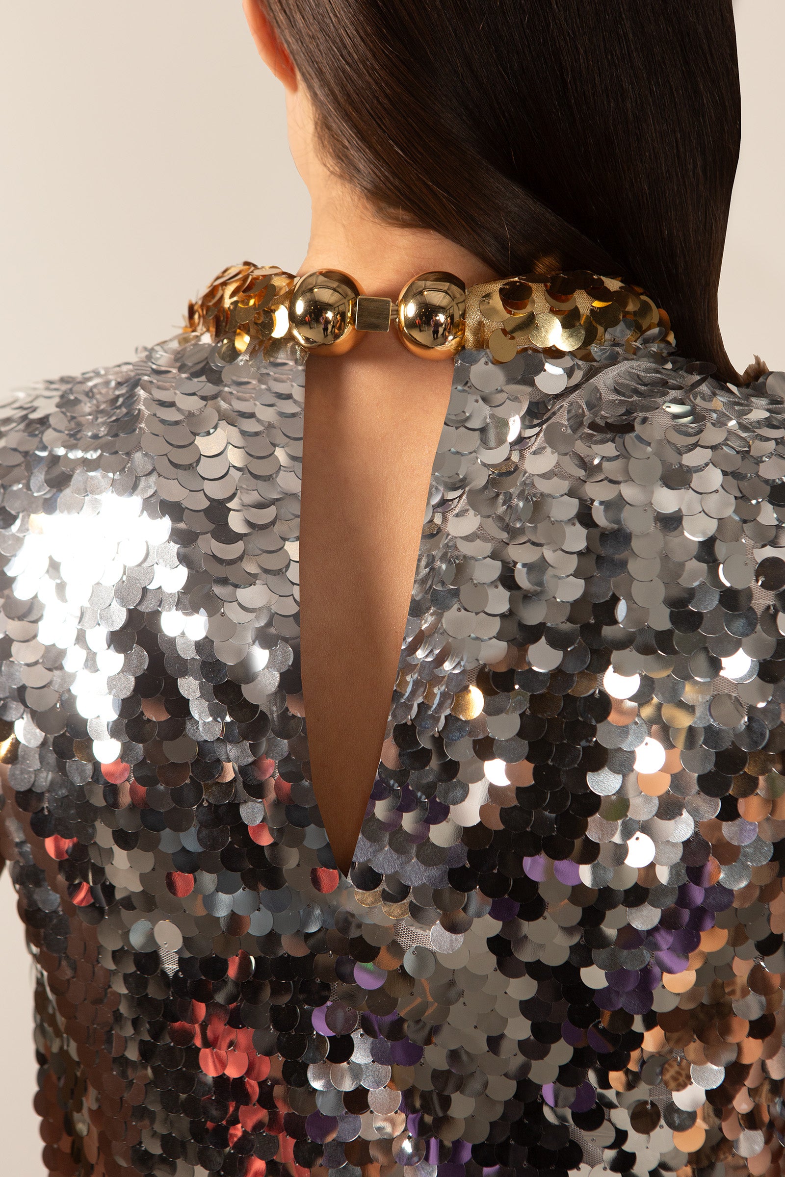 Vestido Midi Detalhe Gola Maxi Paetês