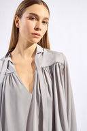 Blusa Manga Longa Com Gola Alta Noblesse