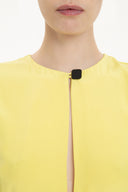 Vestido Curto Assimétrico Aplicações